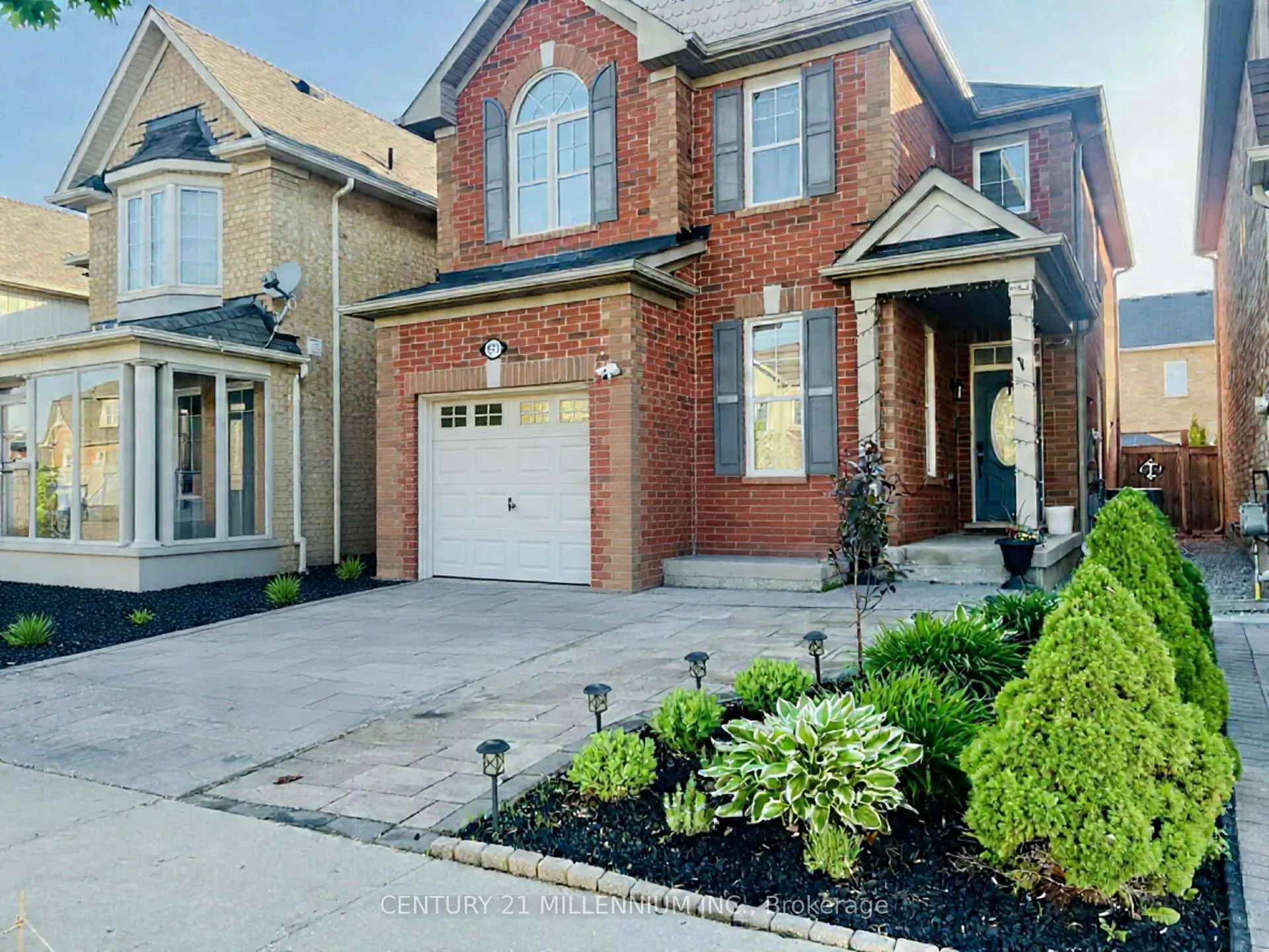 Photo 2 of 973 Asleton Boulevard, Milton, Willmott — HOMEH