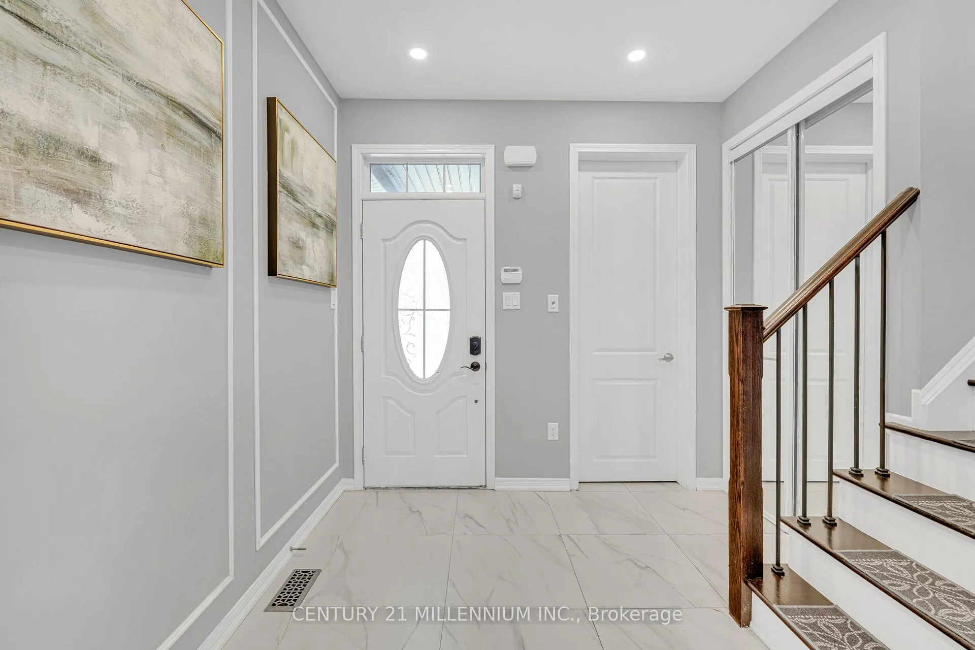 Photo 4 of 973 Asleton Boulevard, Milton, Willmott — HOMEH