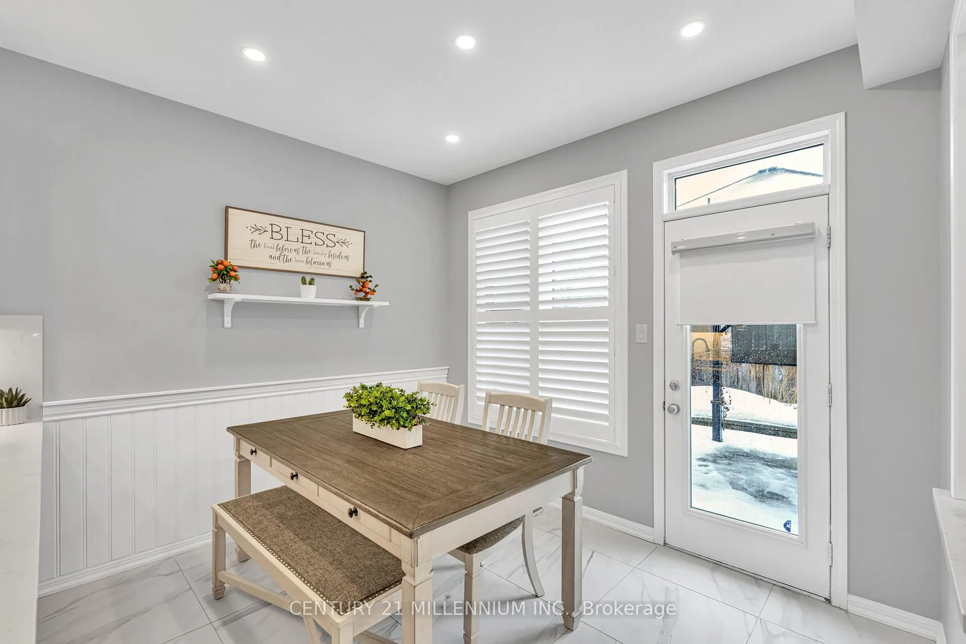 Photo 14 of 973 Asleton Boulevard, Milton, Willmott — HOMEH