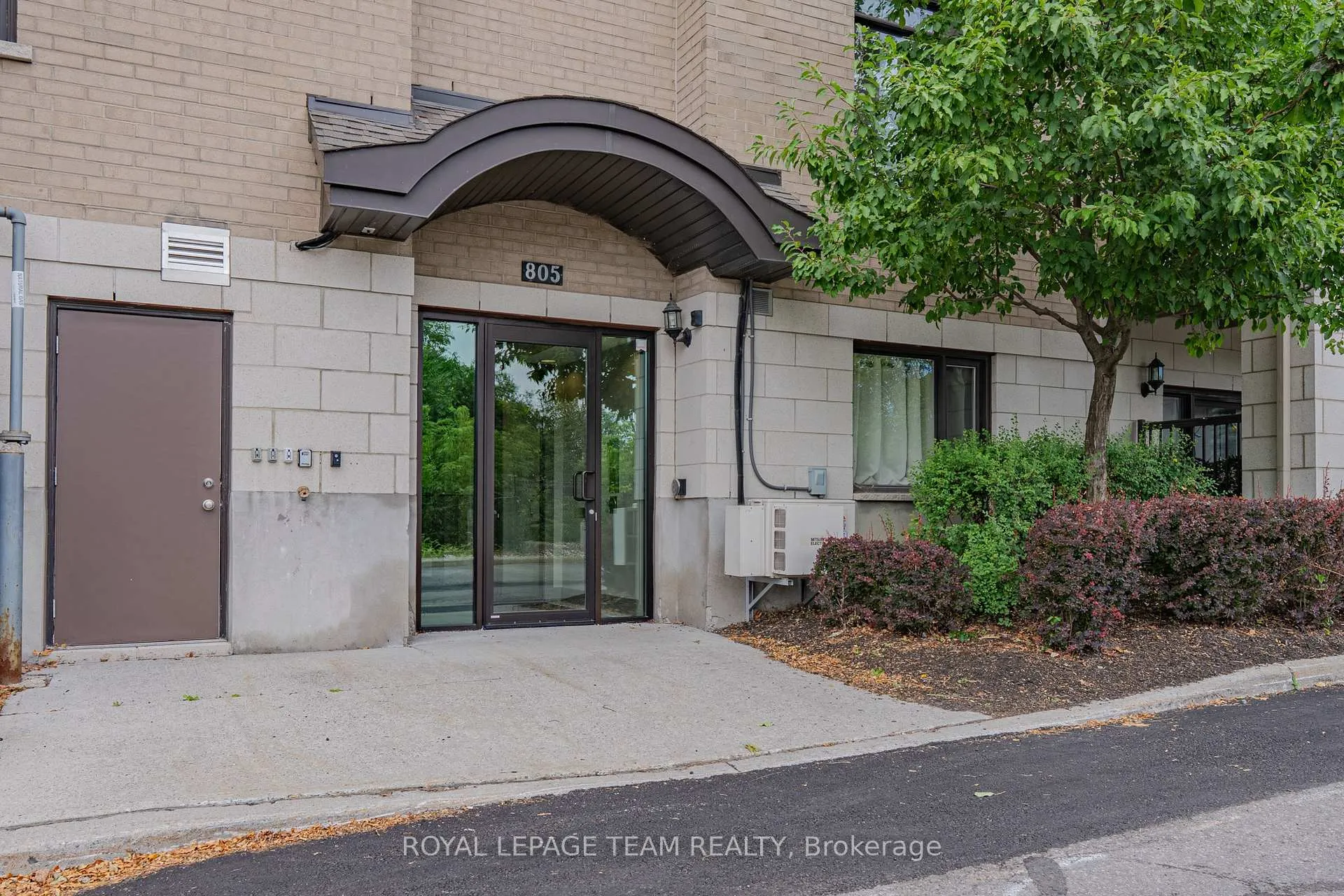 Photo 2 of Unit 304, 805 Beauparc Private, Ottawa, Cyrville — HOMEH