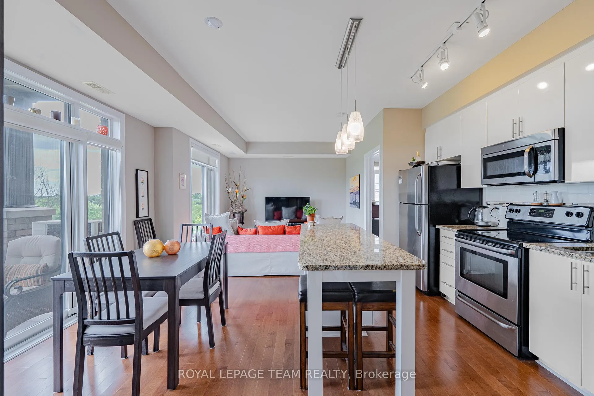 Photo 15 of Unit 304, 805 Beauparc Private, Ottawa, Cyrville — HOMEH