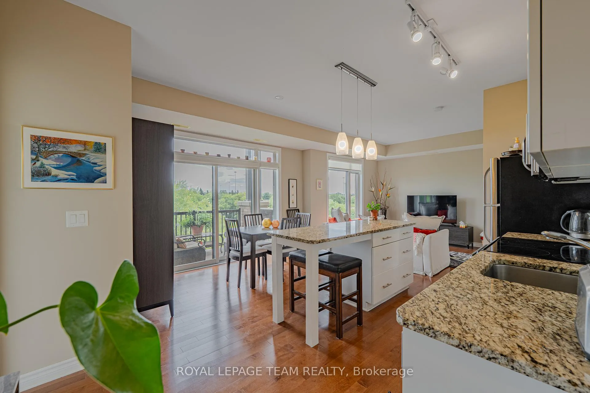 Photo 17 of Unit 304, 805 Beauparc Private, Ottawa, Cyrville — HOMEH