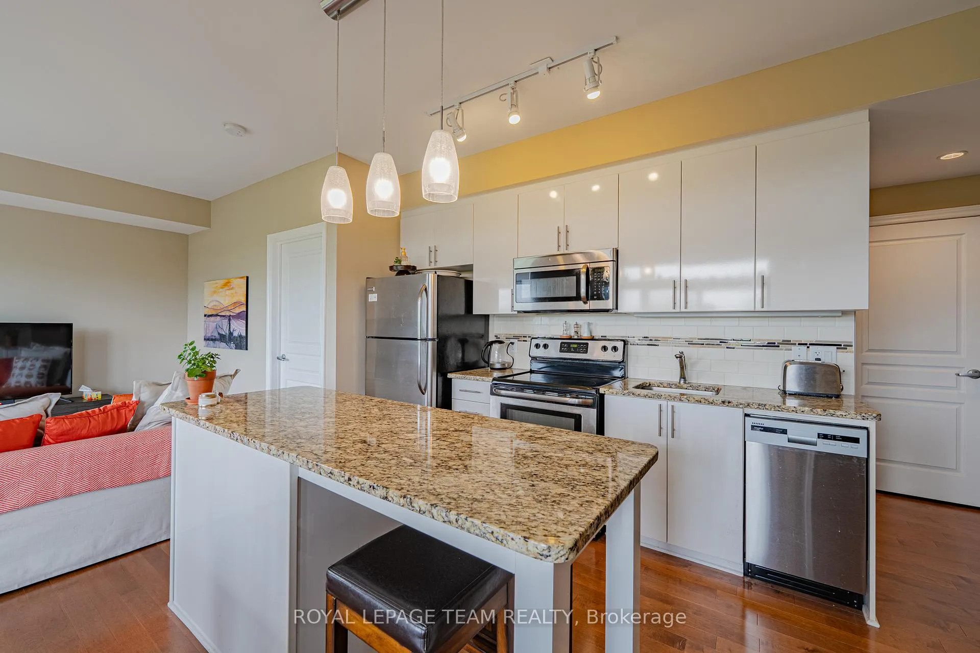Photo 20 of Unit 304, 805 Beauparc Private, Ottawa, Cyrville — HOMEH
