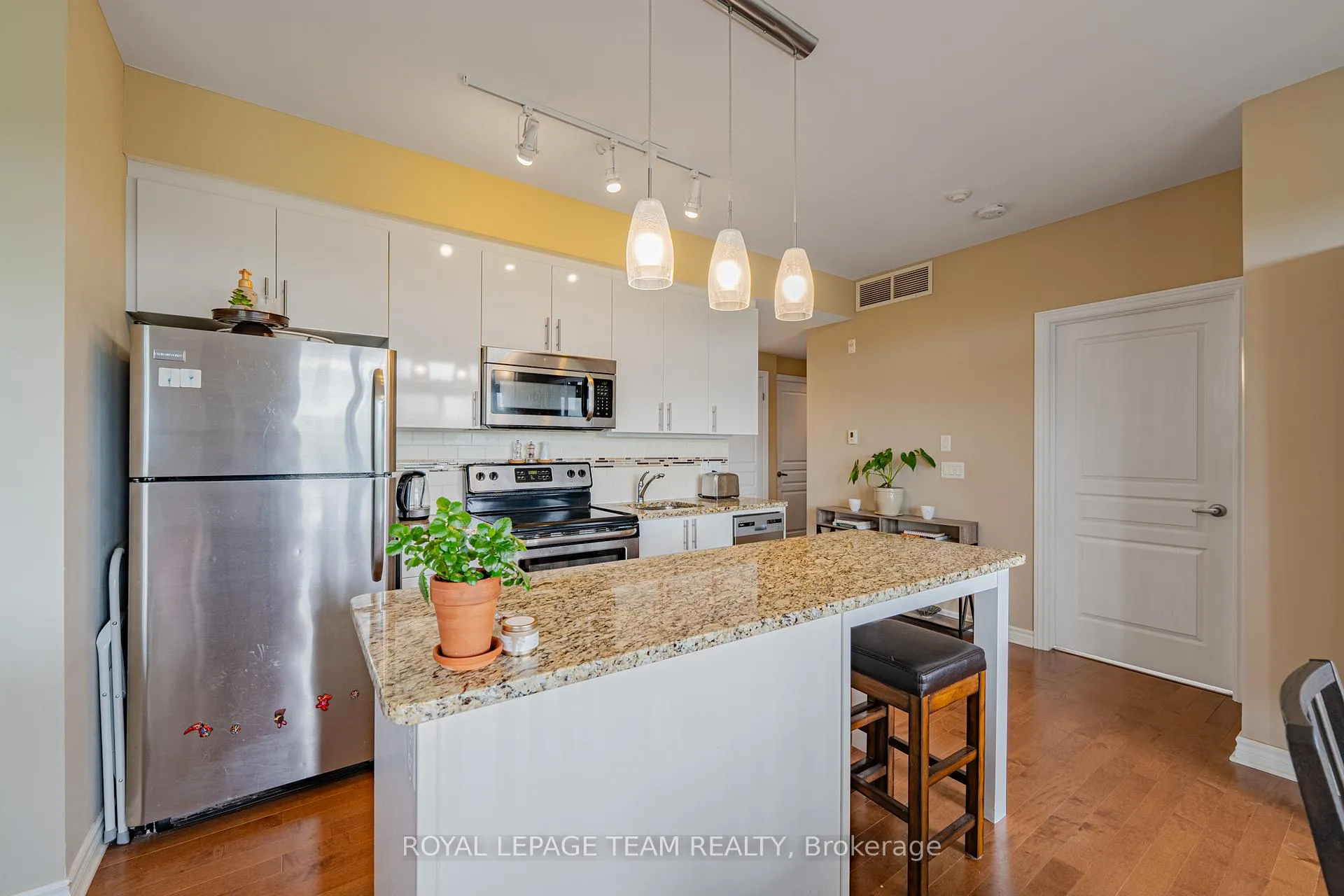 Photo 21 of Unit 304, 805 Beauparc Private, Ottawa, Cyrville — HOMEH