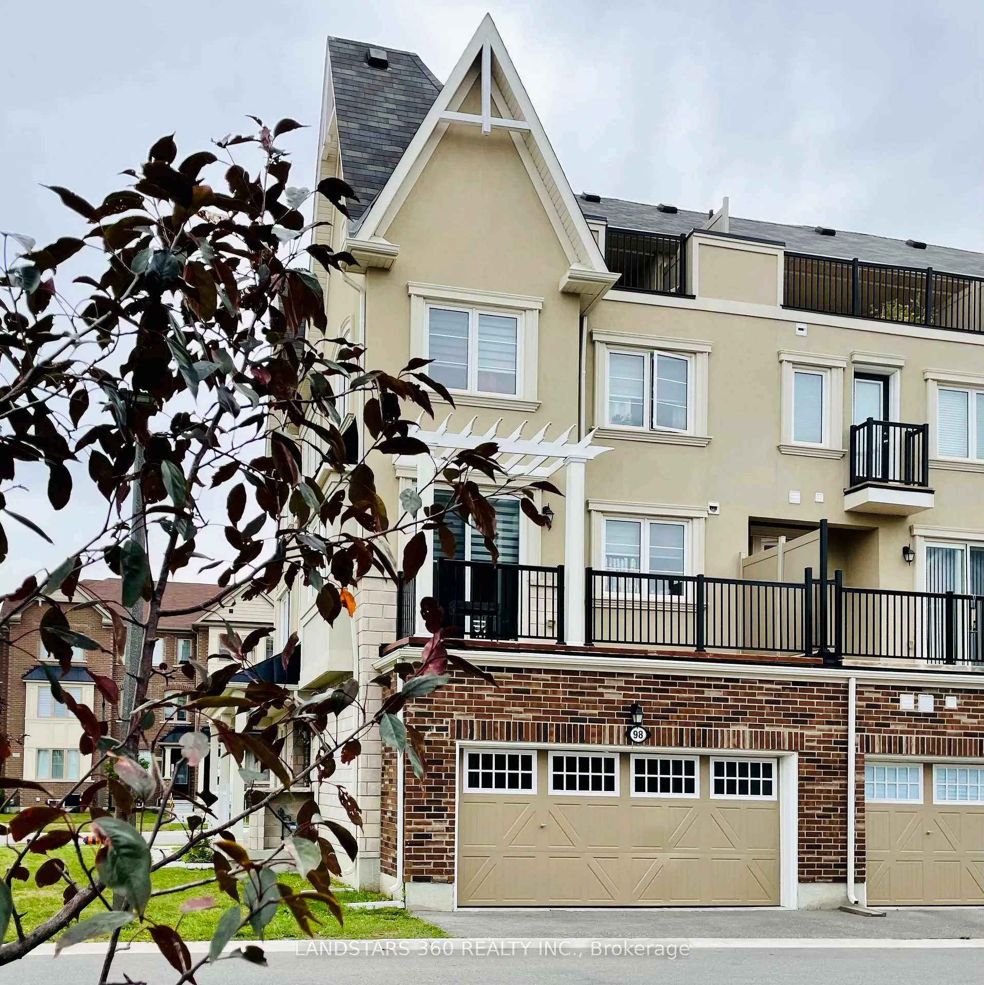 Photo 2 of 98 Cornell Centre Boulevard, Markham, Cornell — HOMEH