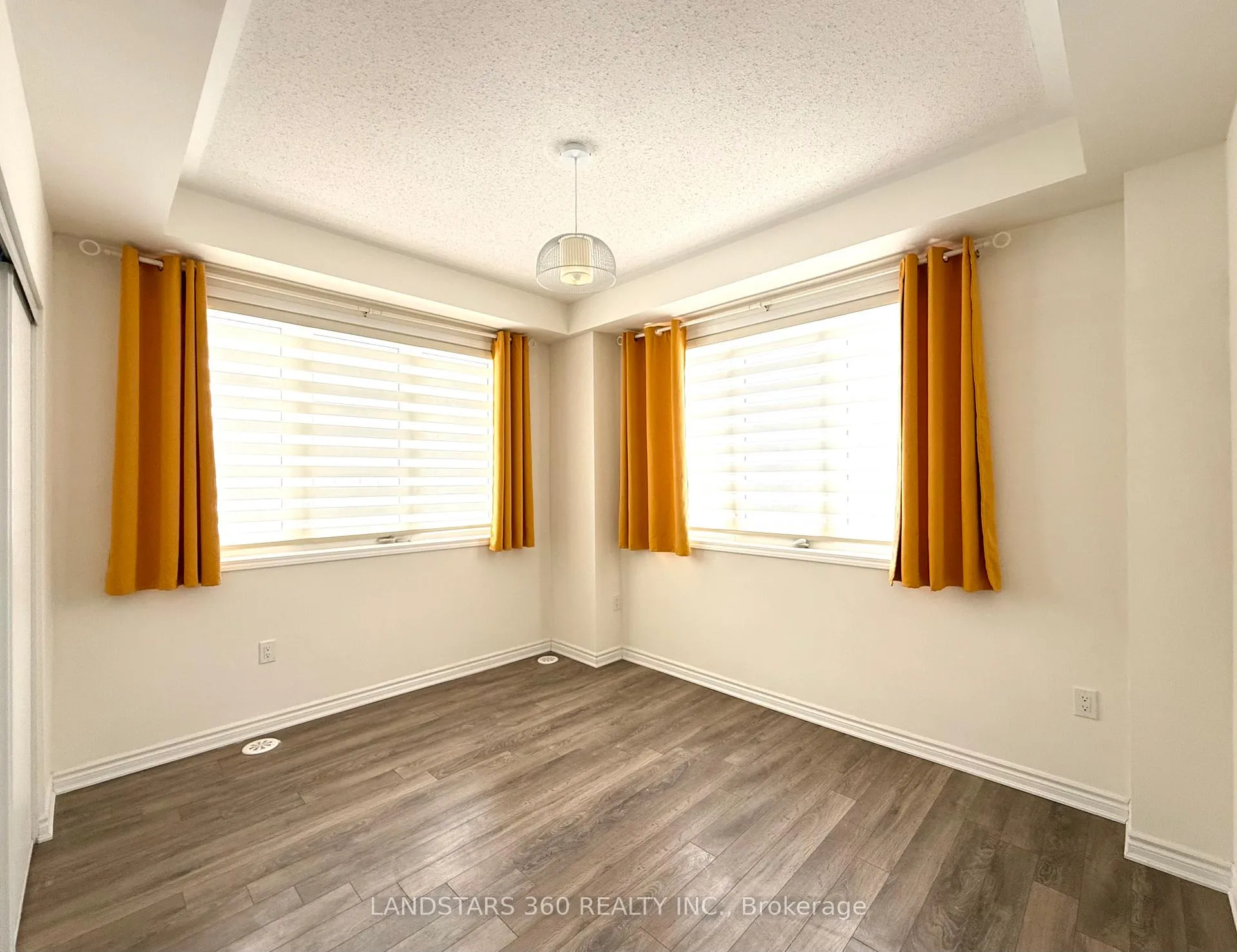 Photo 17 of 98 Cornell Centre Boulevard, Markham, Cornell — HOMEH