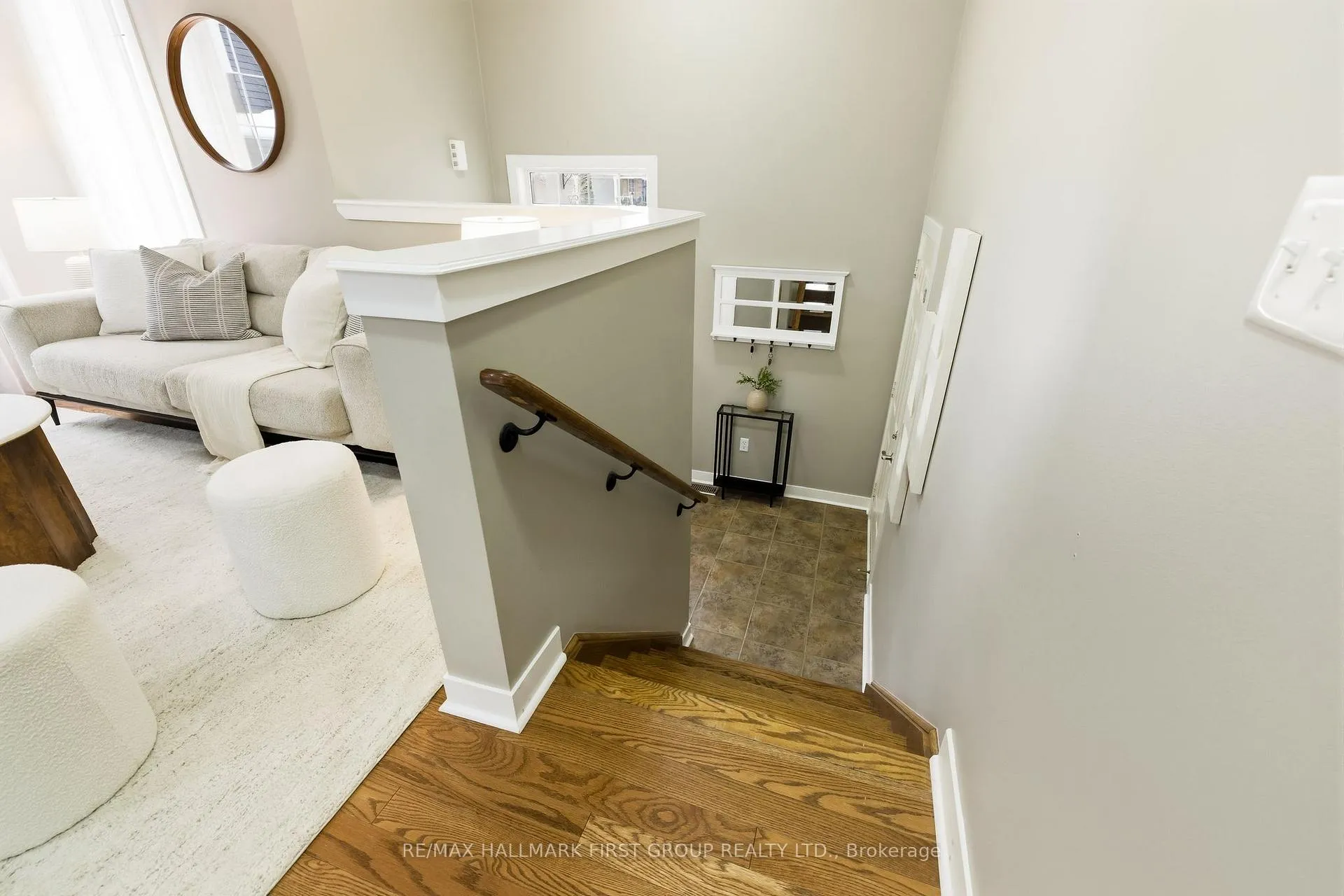 Photo 6 of 27 Keeler Crescent, Clarington, Bowmanville — HOMEH