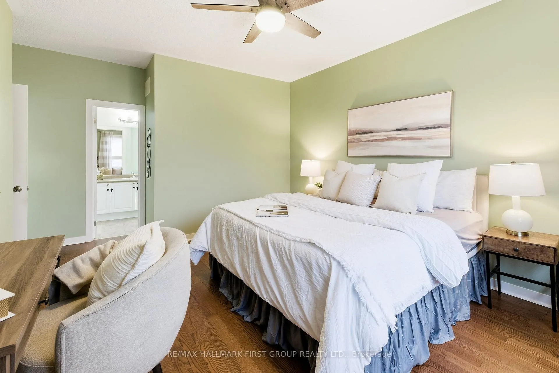 Photo 18 of 27 Keeler Crescent, Clarington, Bowmanville — HOMEH
