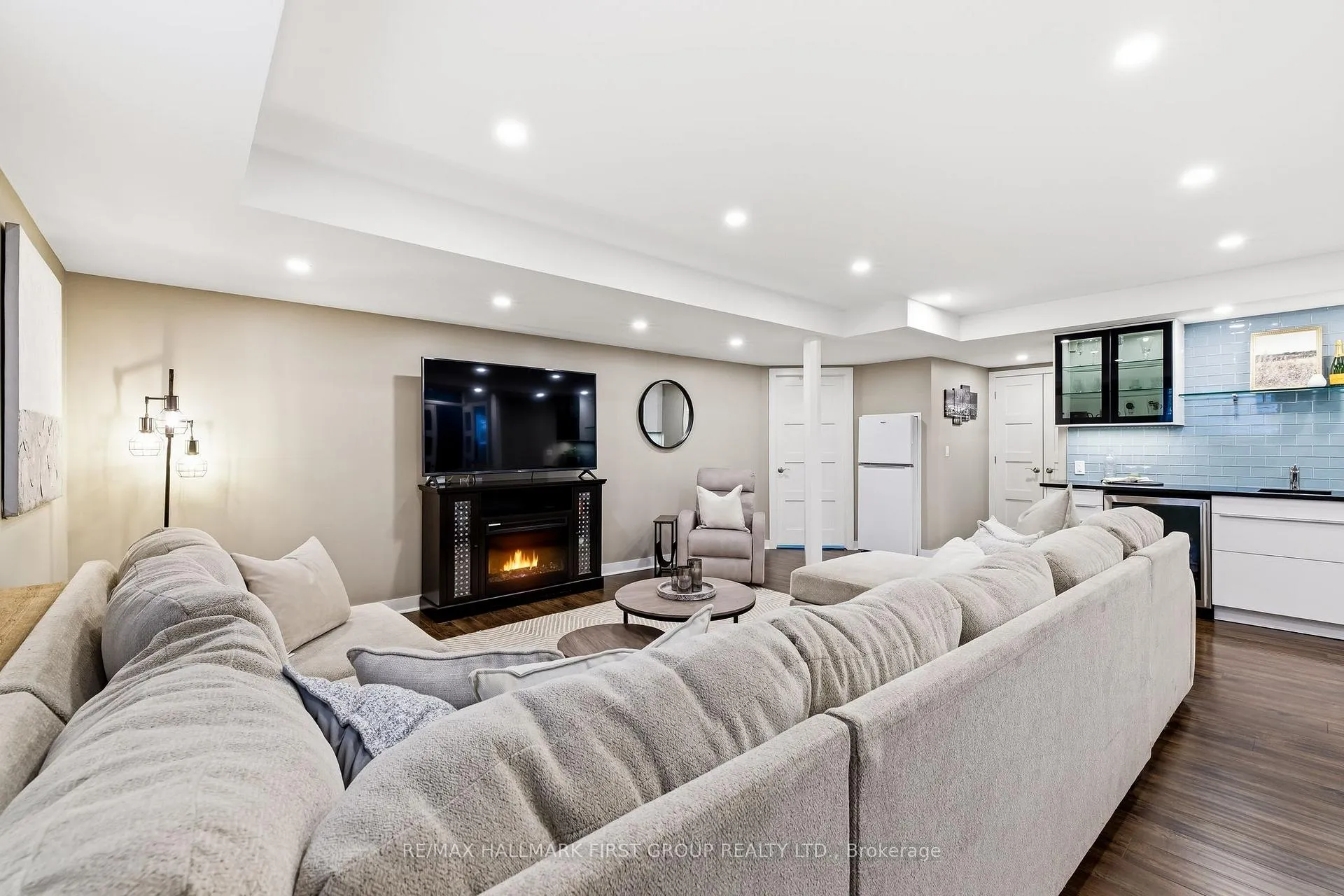 Photo 30 of 27 Keeler Crescent, Clarington, Bowmanville — HOMEH