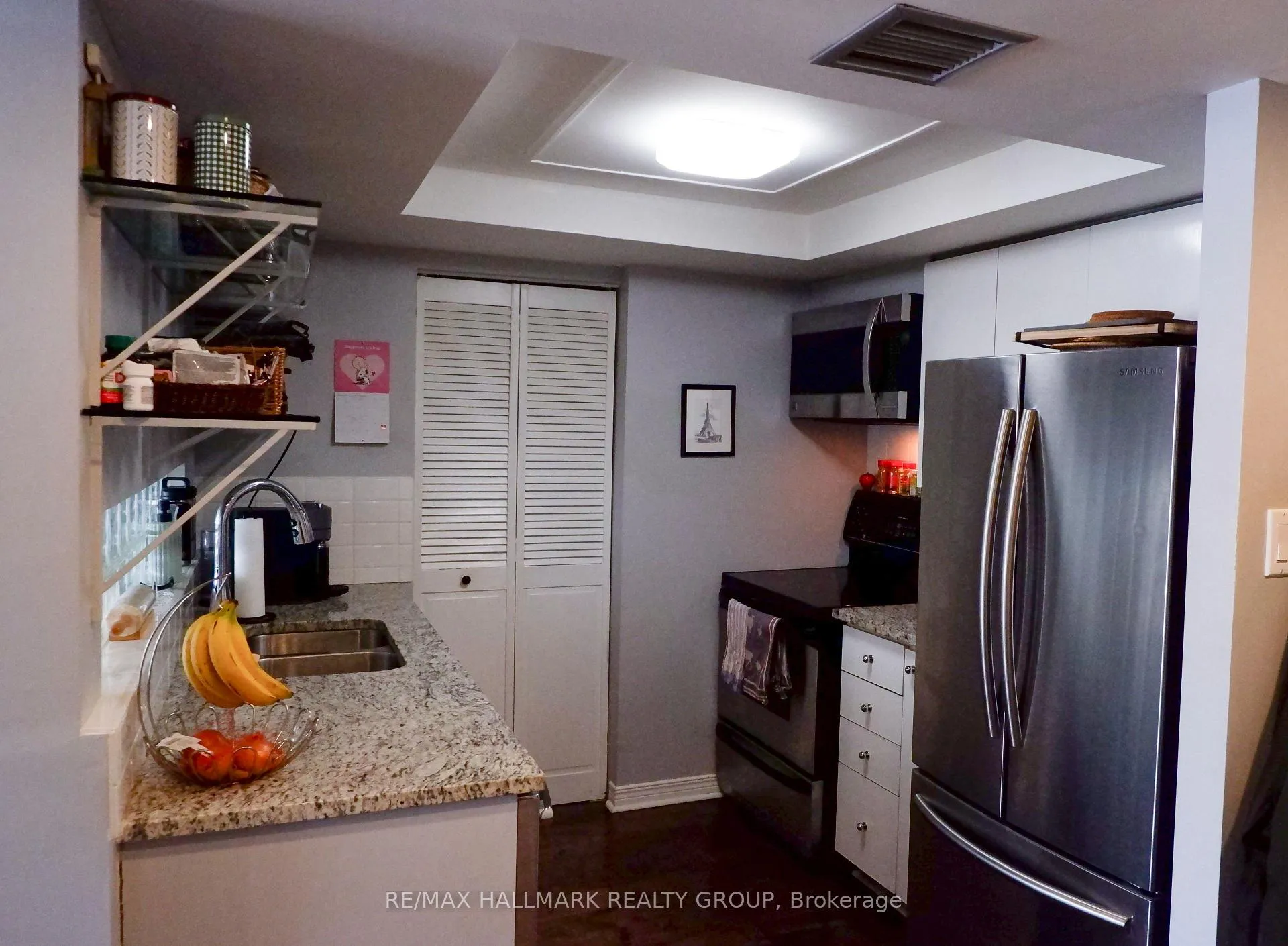 Photo 5 of Unit 203, 30 Charlevoix Street, Ottawa, Vanier — HOMEH