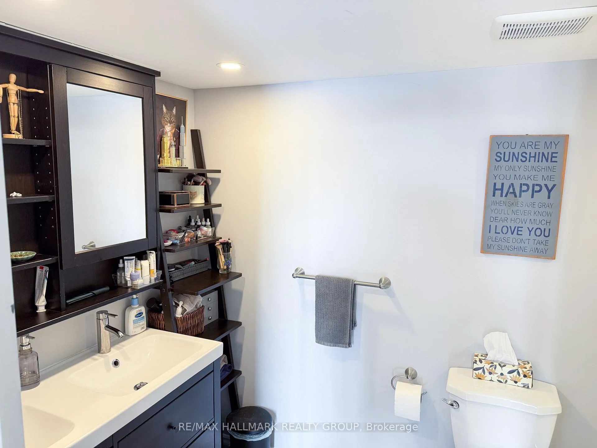 Photo 9 of Unit 203, 30 Charlevoix Street, Ottawa, Vanier — HOMEH