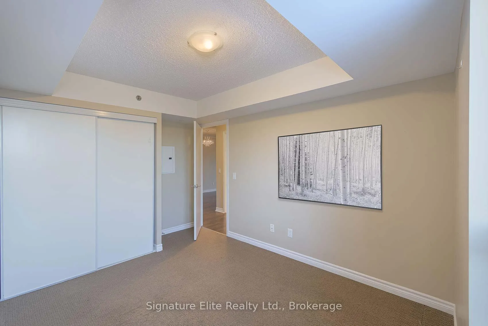 Photo 11 of Unit 304, 35 Saranac Boulevard, Toronto, Englemount-Lawrence — HOMEH
