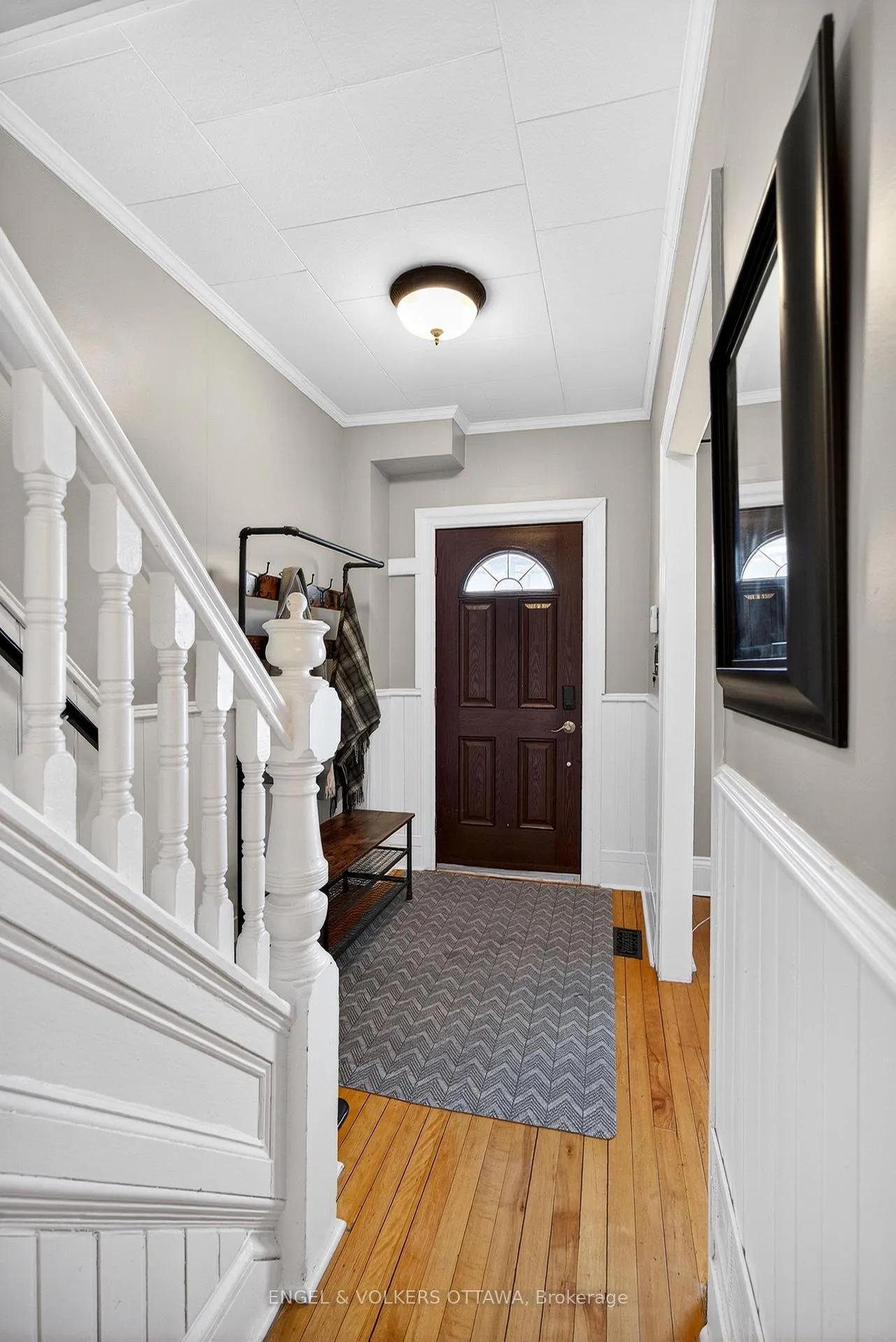 Photo 3 of 27 King George Street, Ottawa, Overbrook — HOMEH