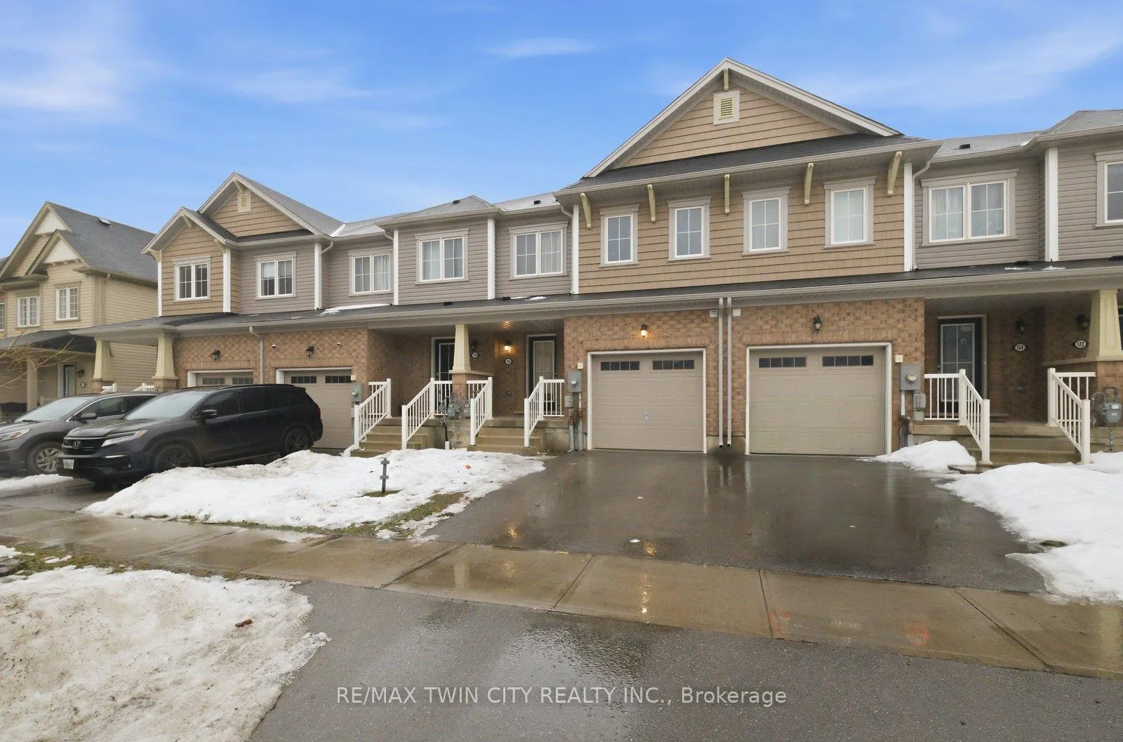 Photo 2 of 126 Munro Circle, Brantford, Empire South — HOMEH