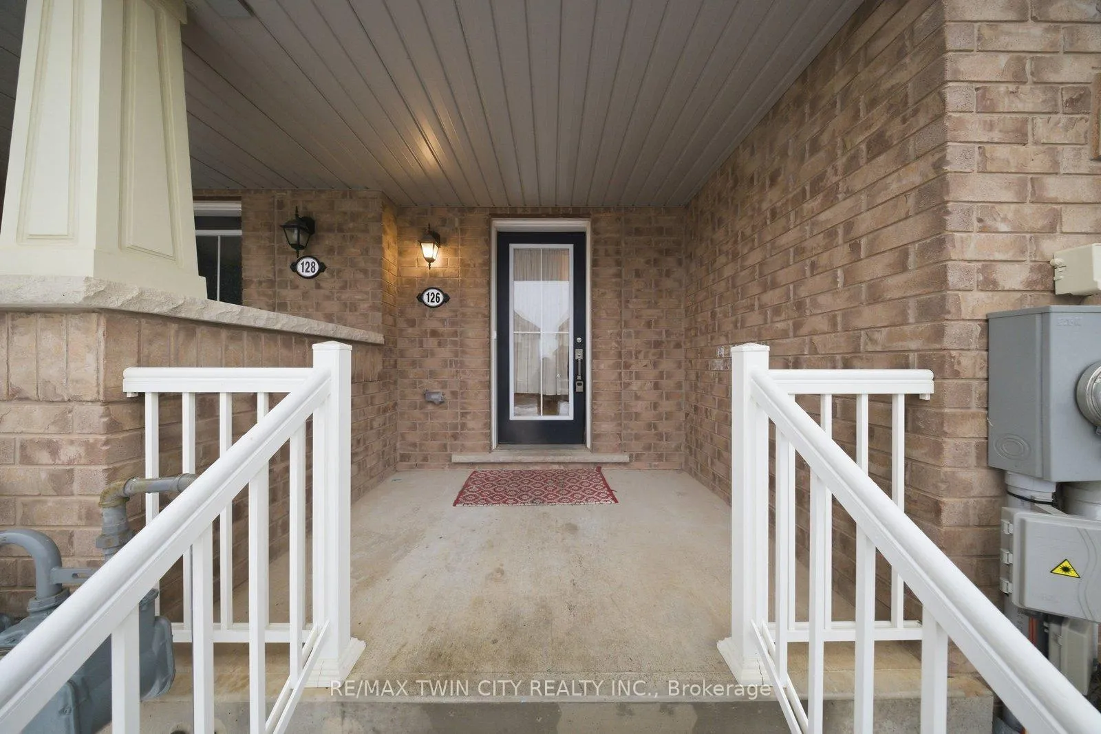 Photo 4 of 126 Munro Circle, Brantford, Empire South — HOMEH