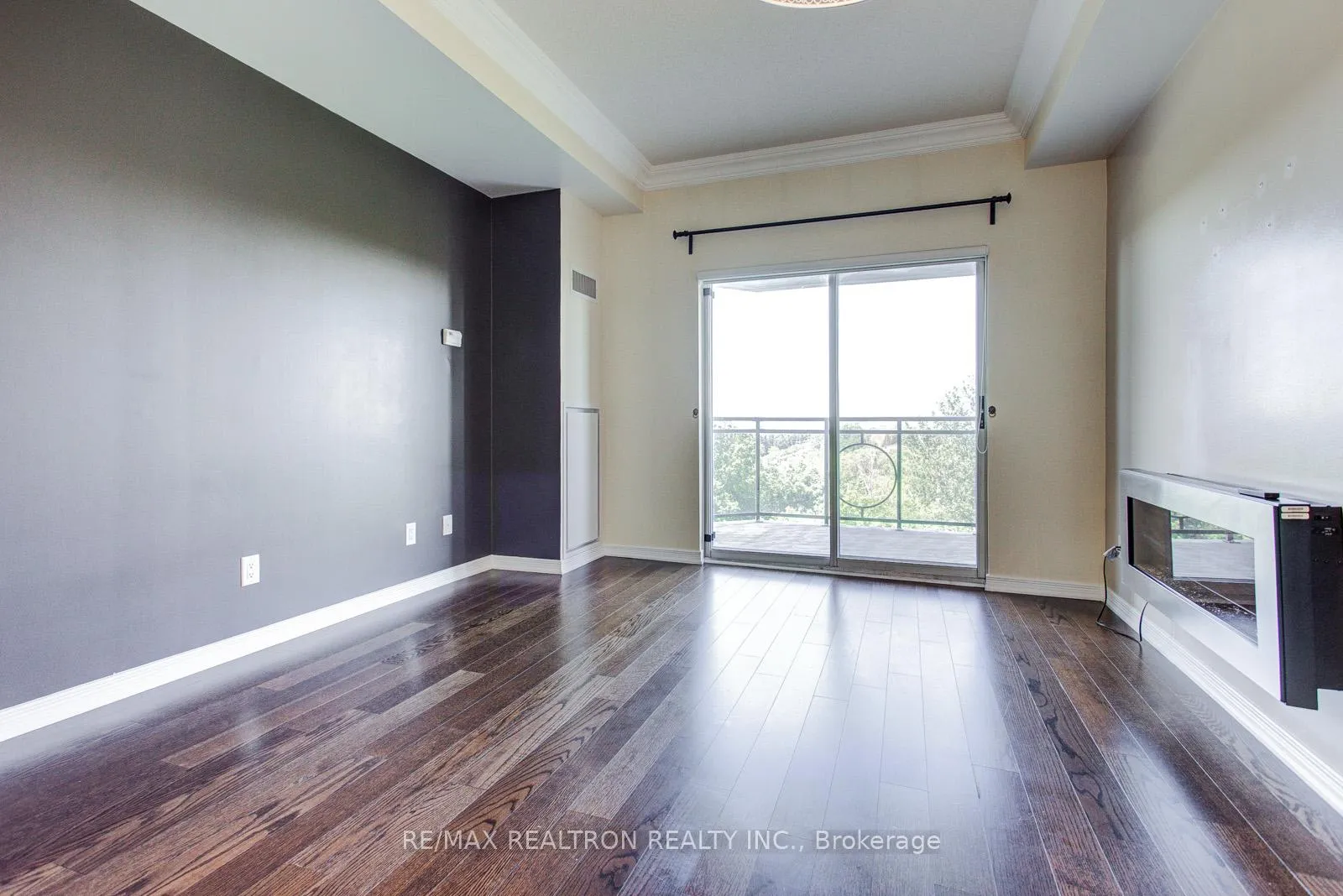 Photo 12 of Unit 710, 8 Maison Parc Court, Vaughan, Lakeview Estates — HOMEH