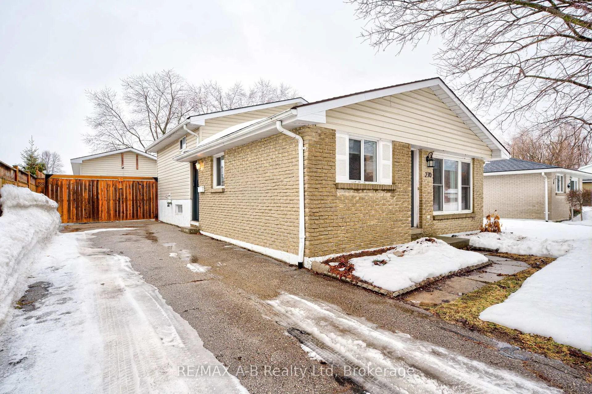 Photo 4 of 270 Home Street, Stratford — HOMEH