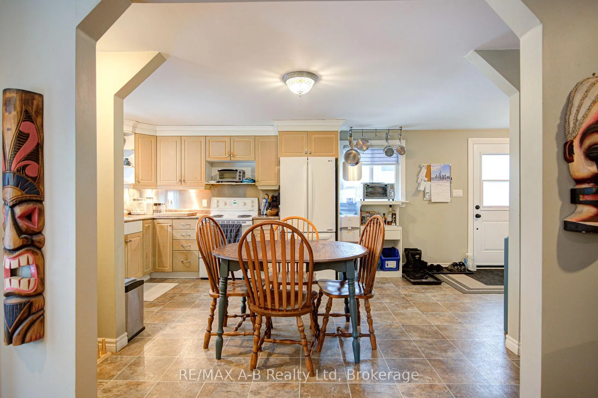 Photo 10 of 270 Home Street, Stratford — HOMEH