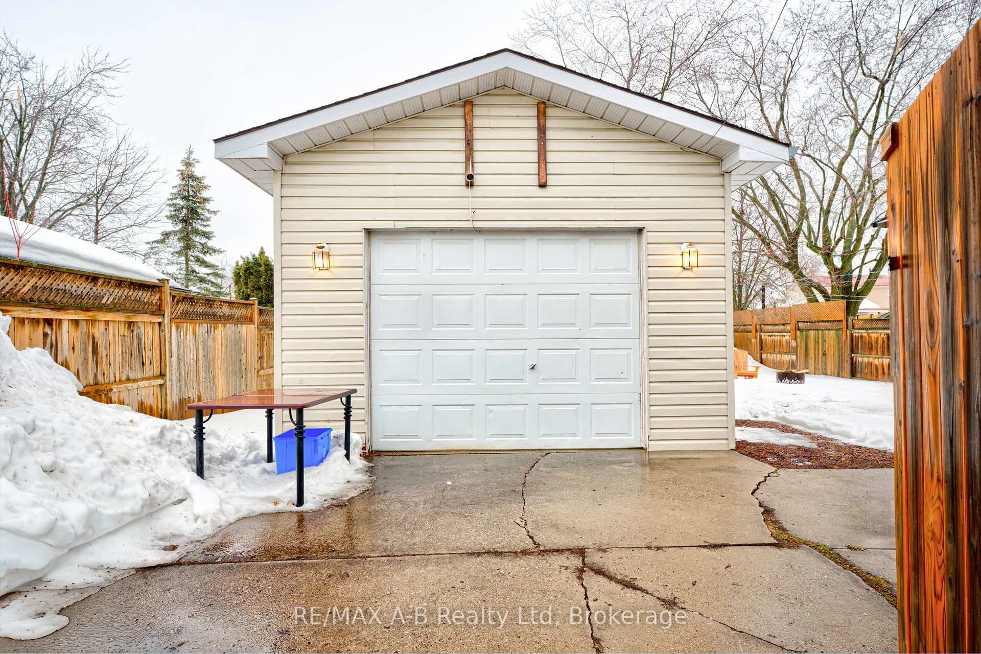 Photo 42 of 270 Home Street, Stratford — HOMEH