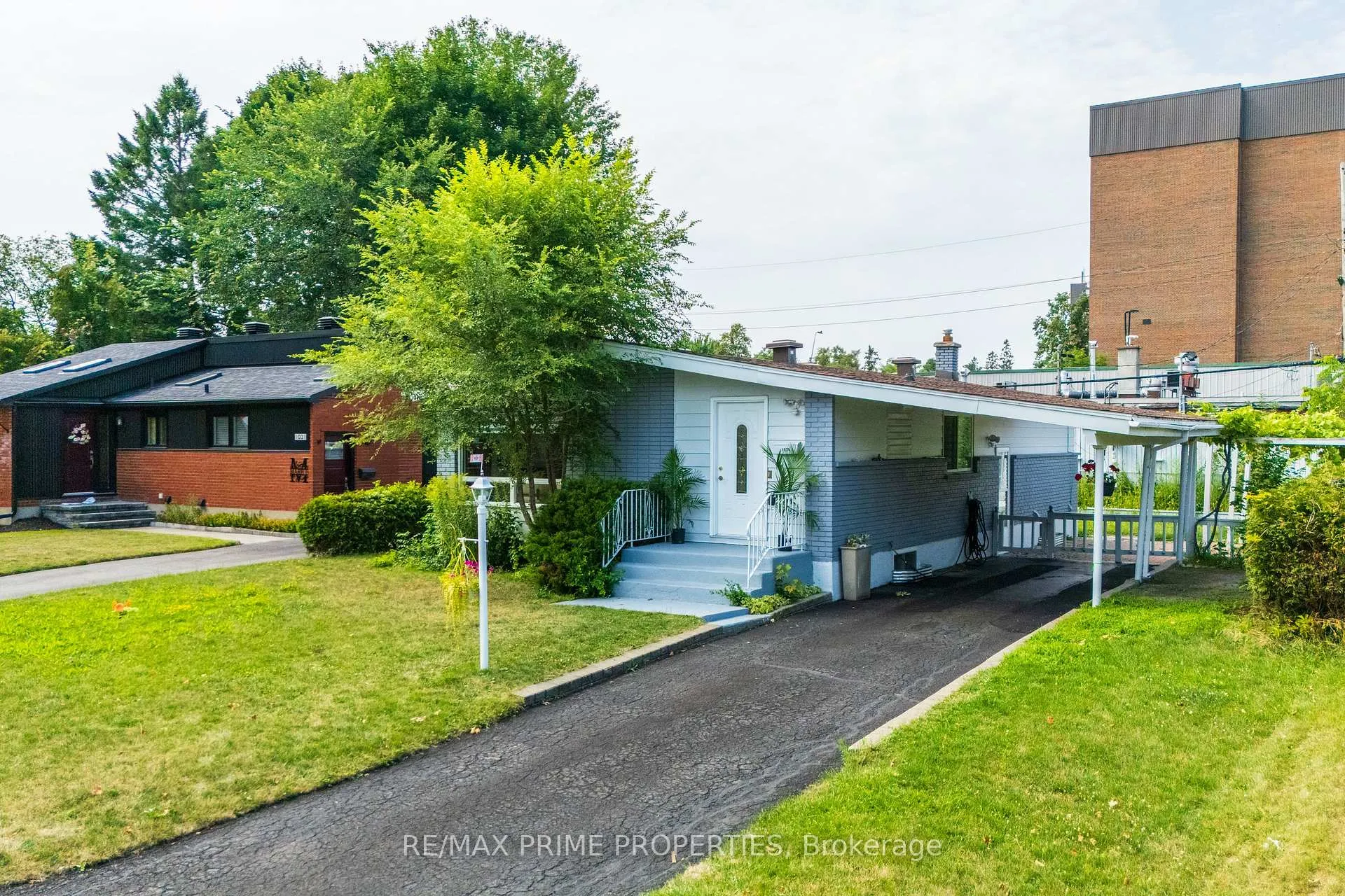 Photo 2 of 1035 Connery Avenue, Ottawa, Elmvale Acres/Urbandale — HOMEH
