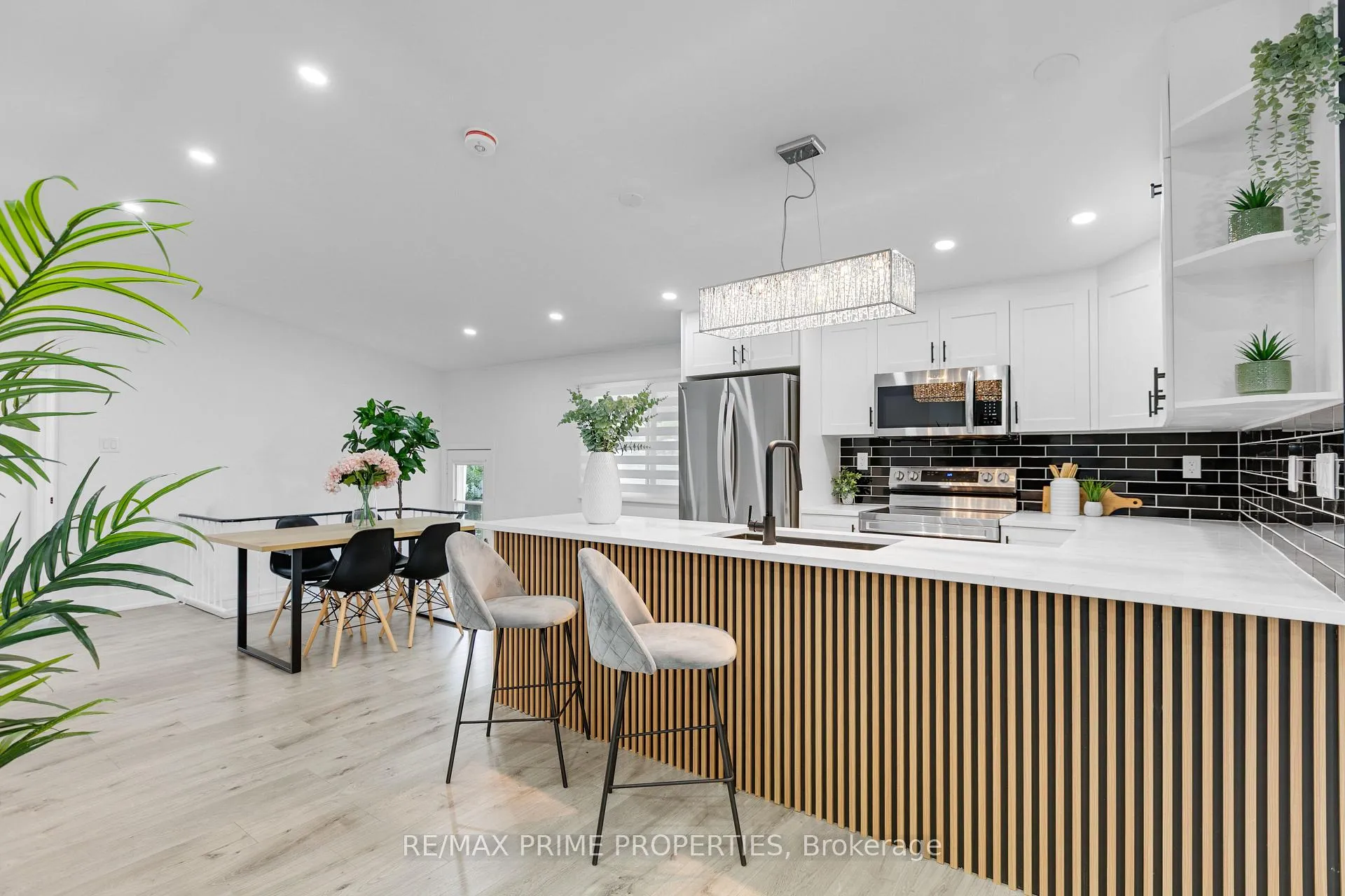 Photo 9 of 1035 Connery Avenue, Ottawa, Elmvale Acres/Urbandale — HOMEH