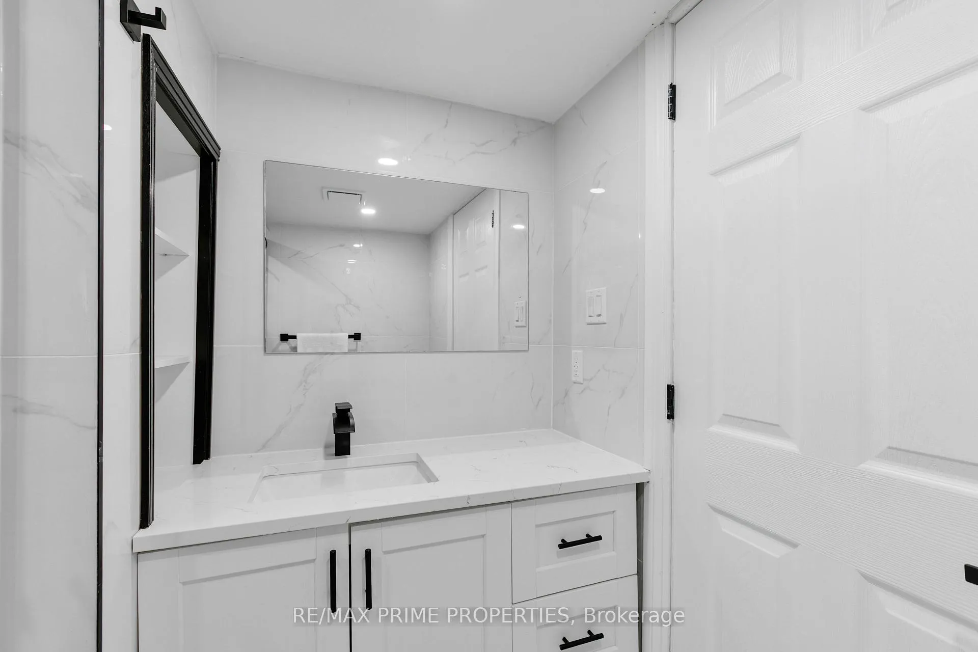 Photo 37 of 1035 Connery Avenue, Ottawa, Elmvale Acres/Urbandale — HOMEH