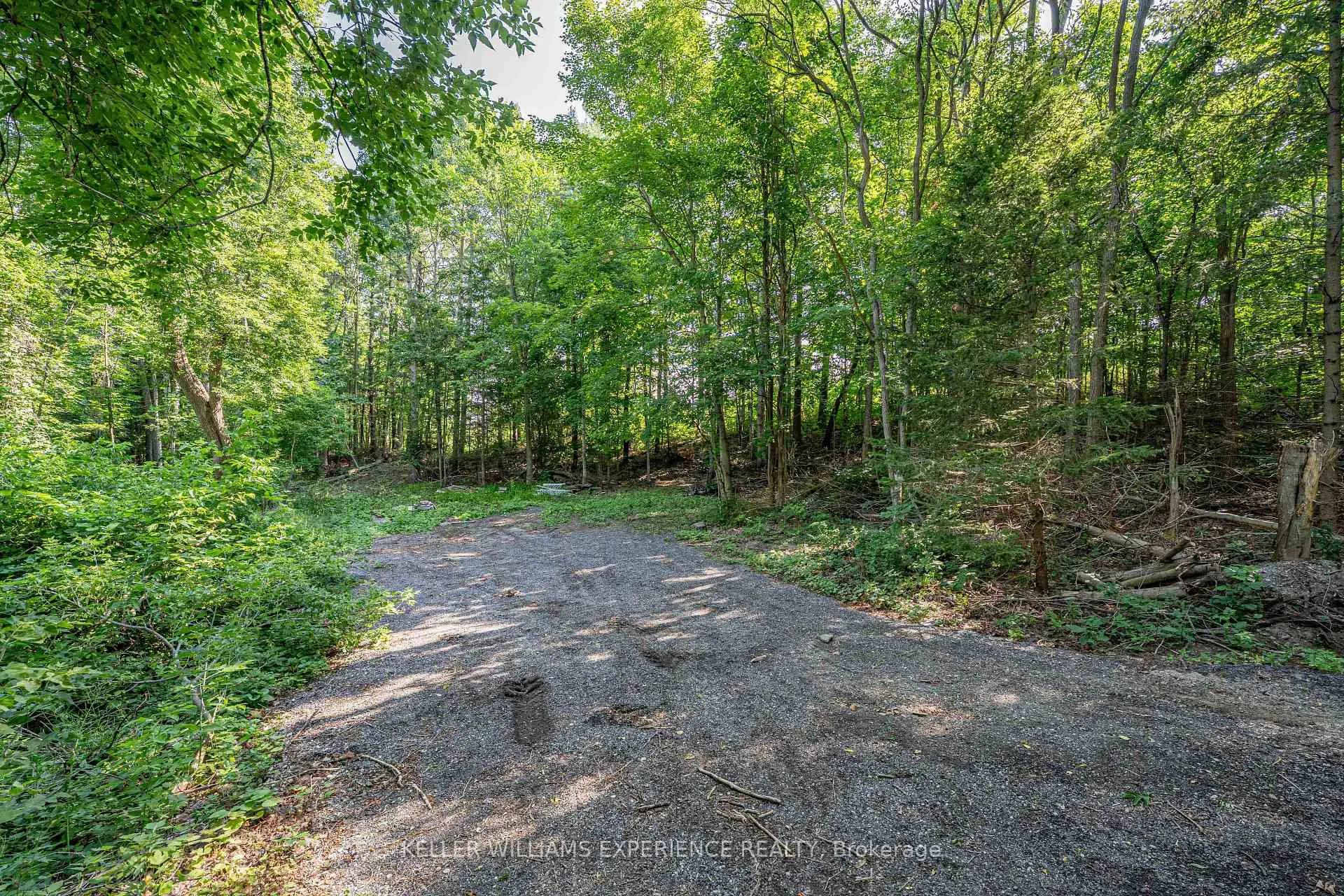 Photo 12 of 8294 County 27 Road, Essa, Rural Essa — HOMEH