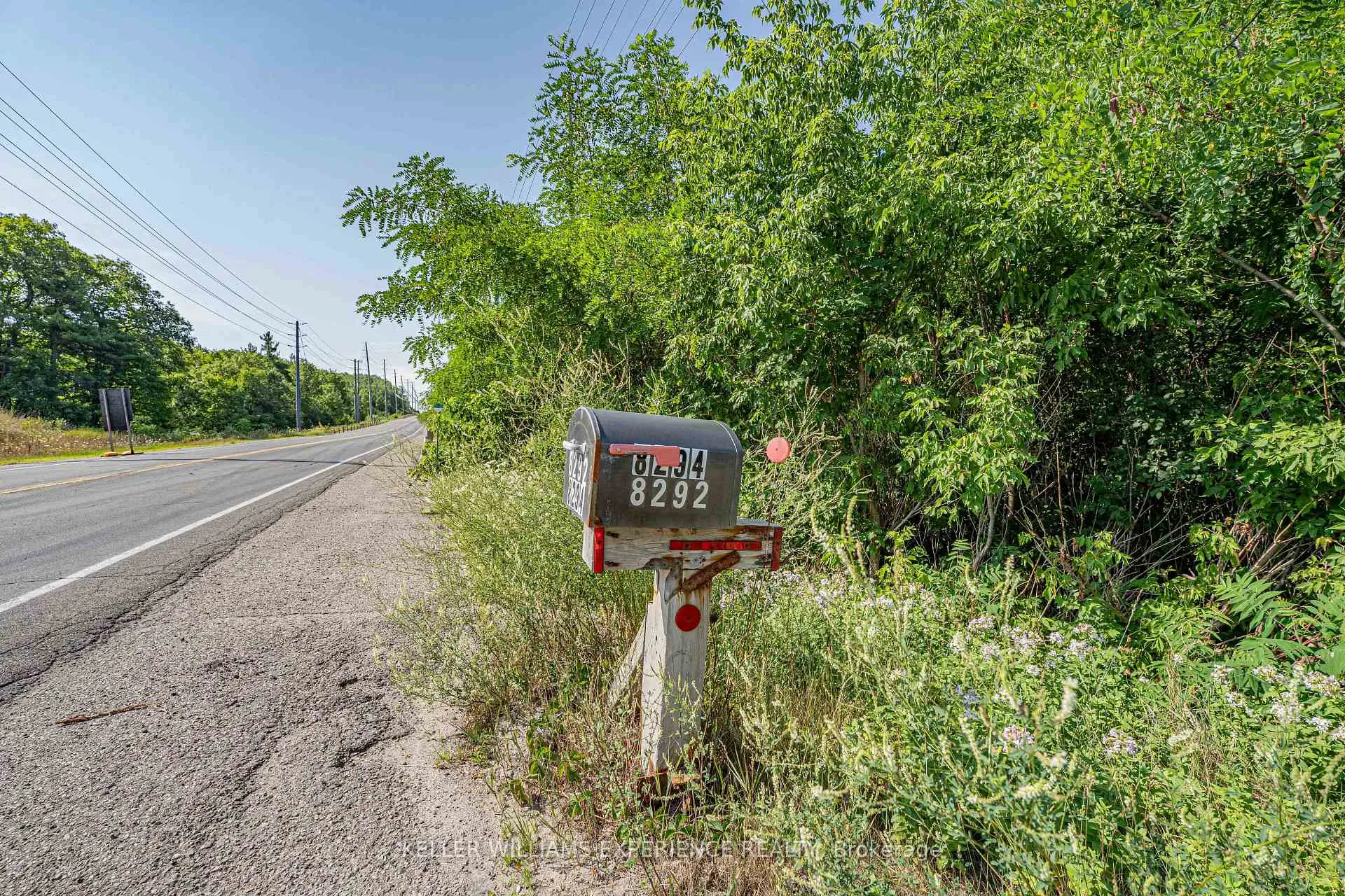 Photo 15 of 8294 County 27 Road, Essa, Rural Essa — HOMEH