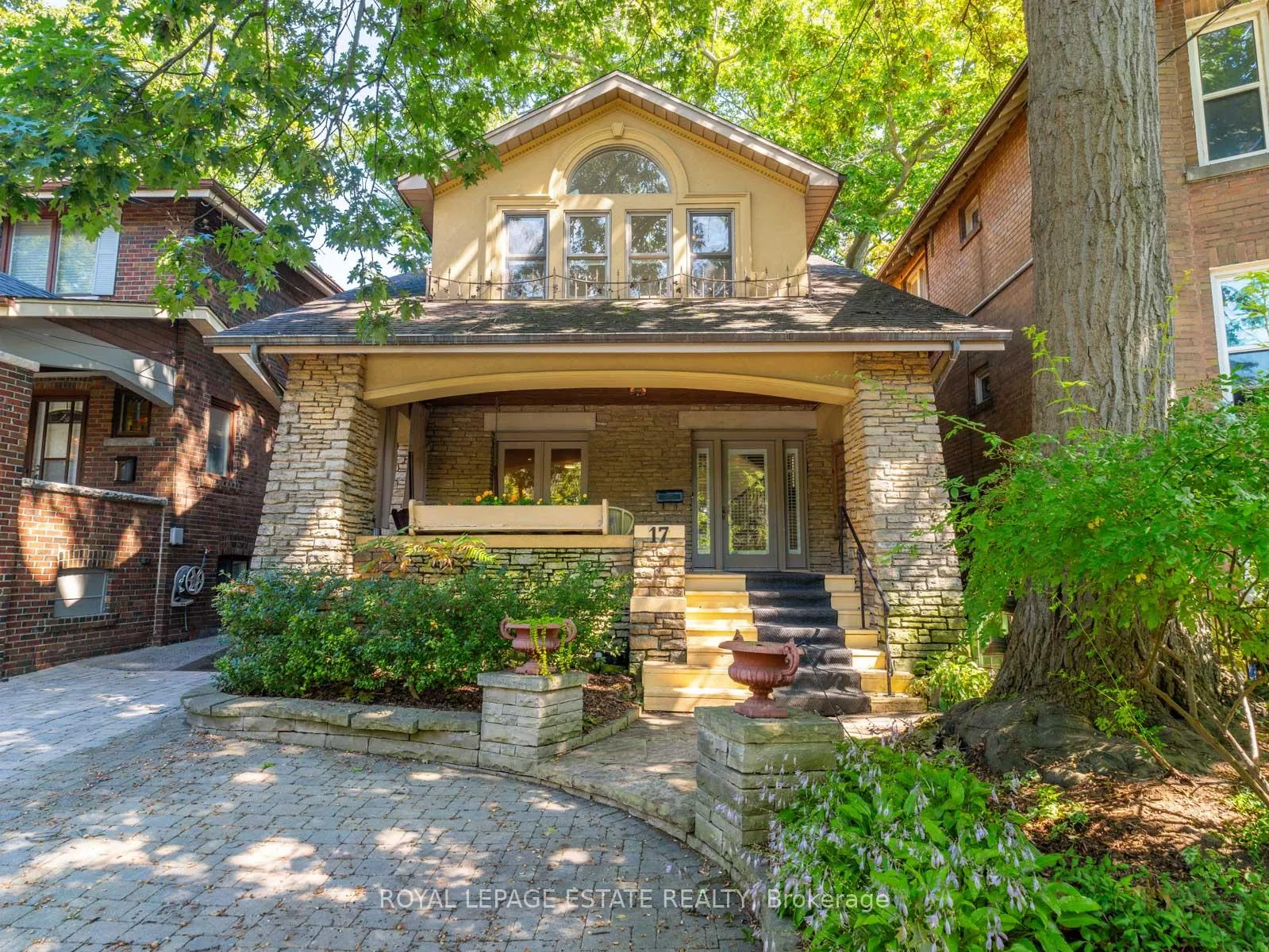 Front of 17 Balsam Avenue S