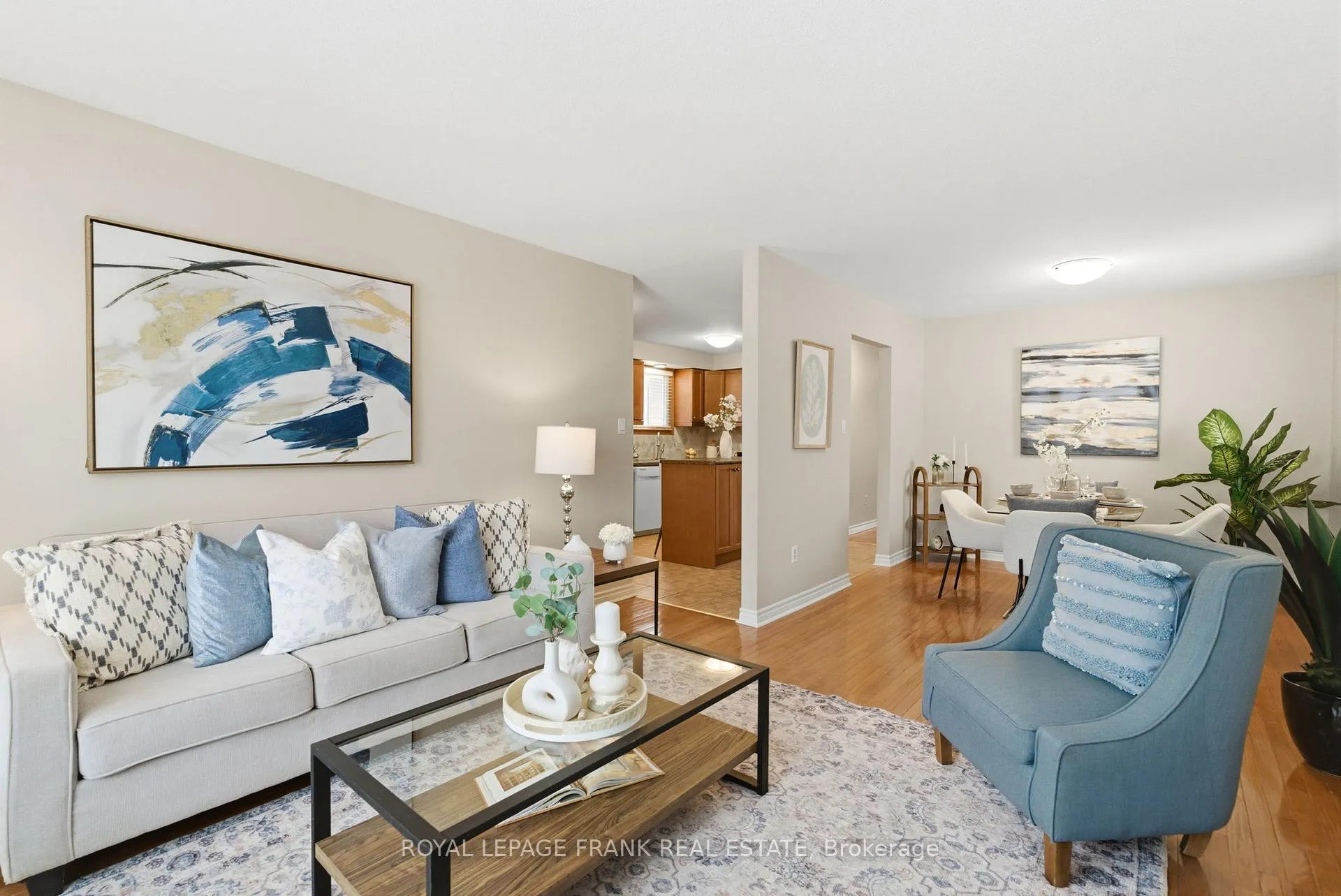 Photo 13 of 102 Turnberry Crescent, Clarington, Courtice — HOMEH