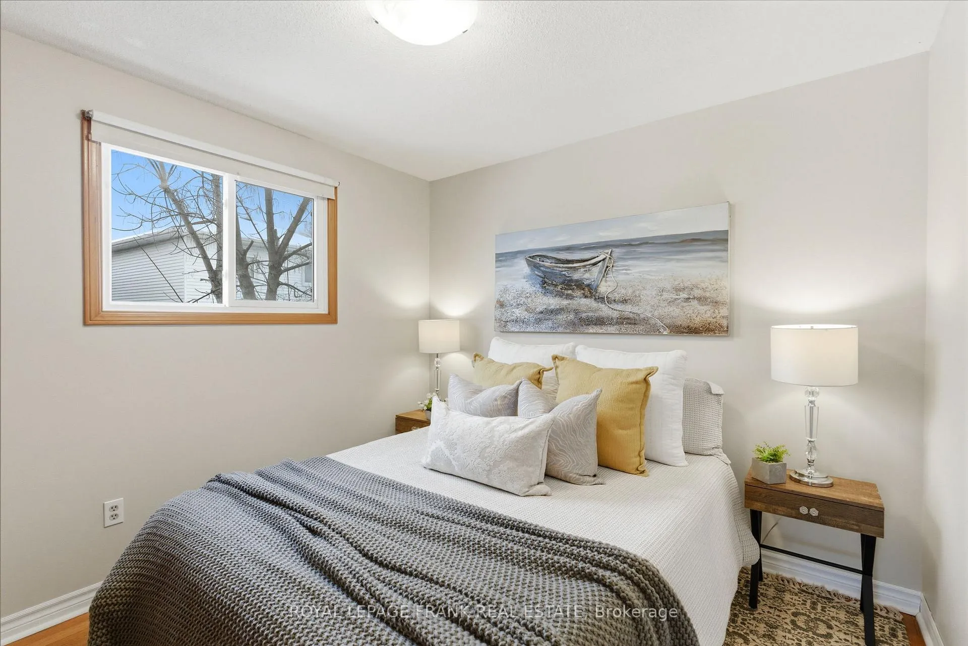 Photo 16 of 102 Turnberry Crescent, Clarington, Courtice — HOMEH