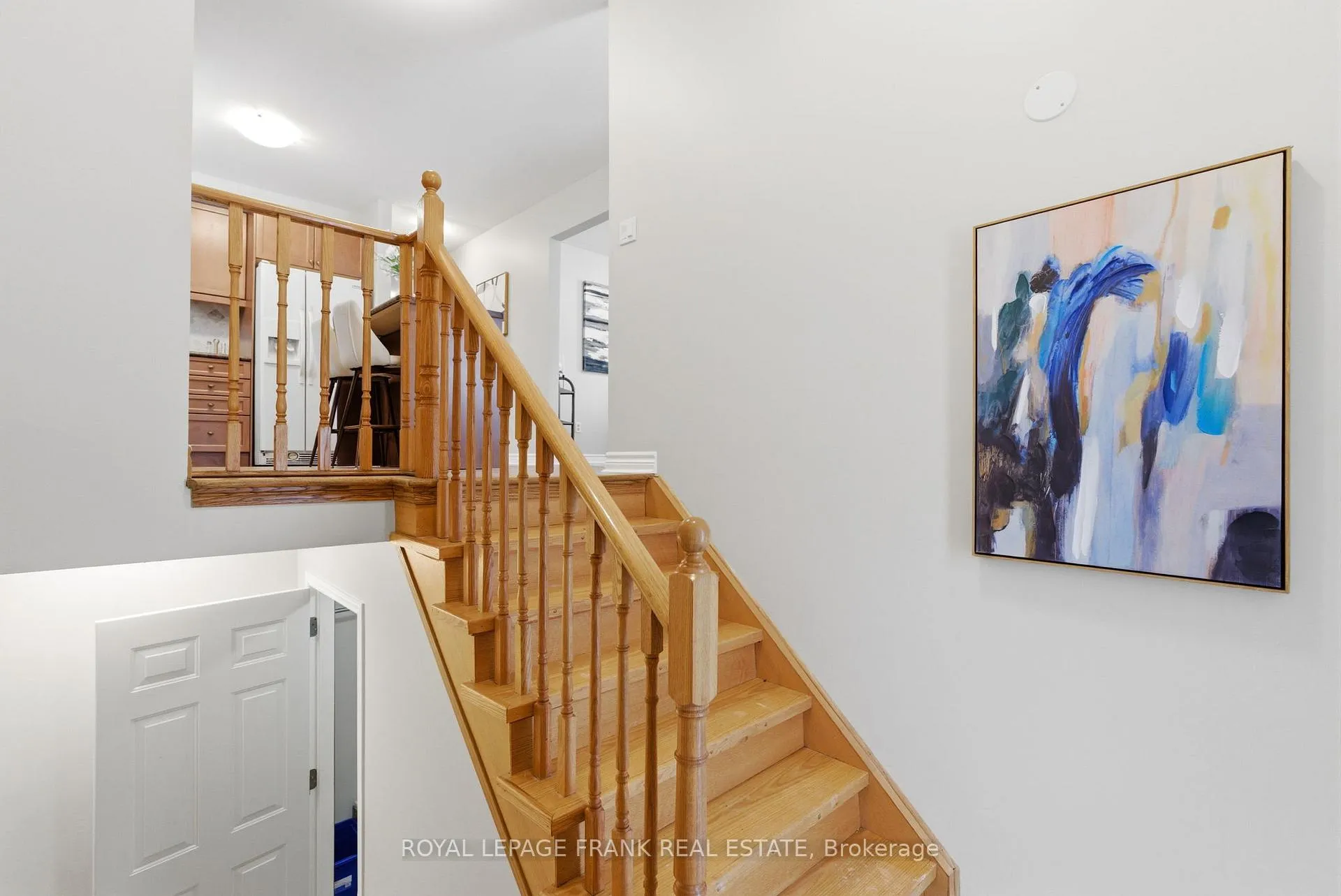 Photo 18 of 102 Turnberry Crescent, Clarington, Courtice — HOMEH