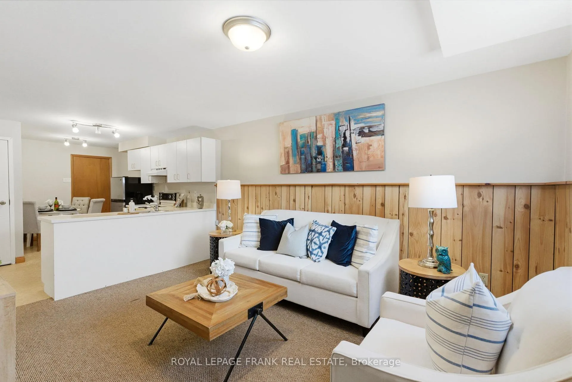 Photo 23 of 102 Turnberry Crescent, Clarington, Courtice — HOMEH