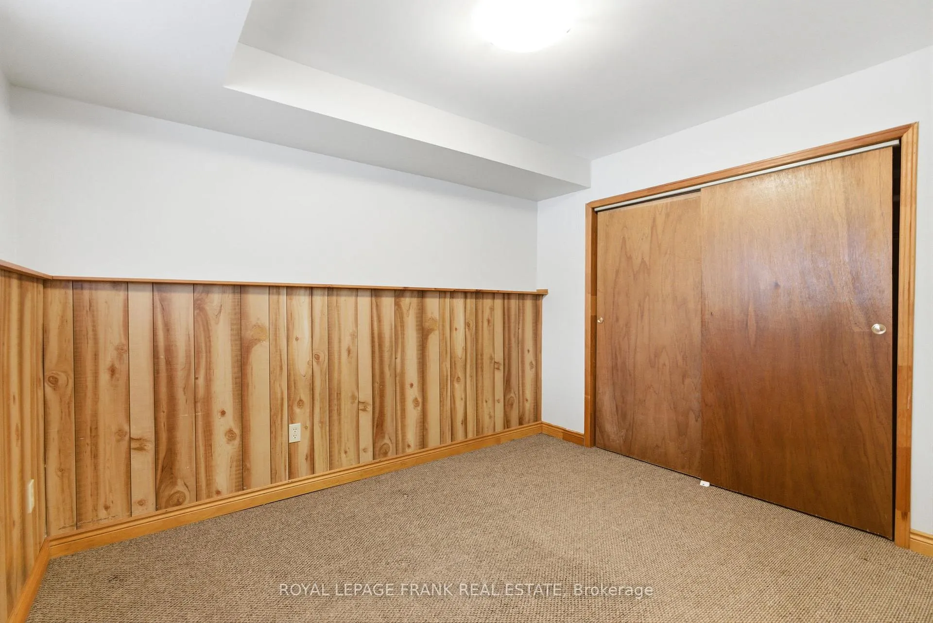 Photo 25 of 102 Turnberry Crescent, Clarington, Courtice — HOMEH