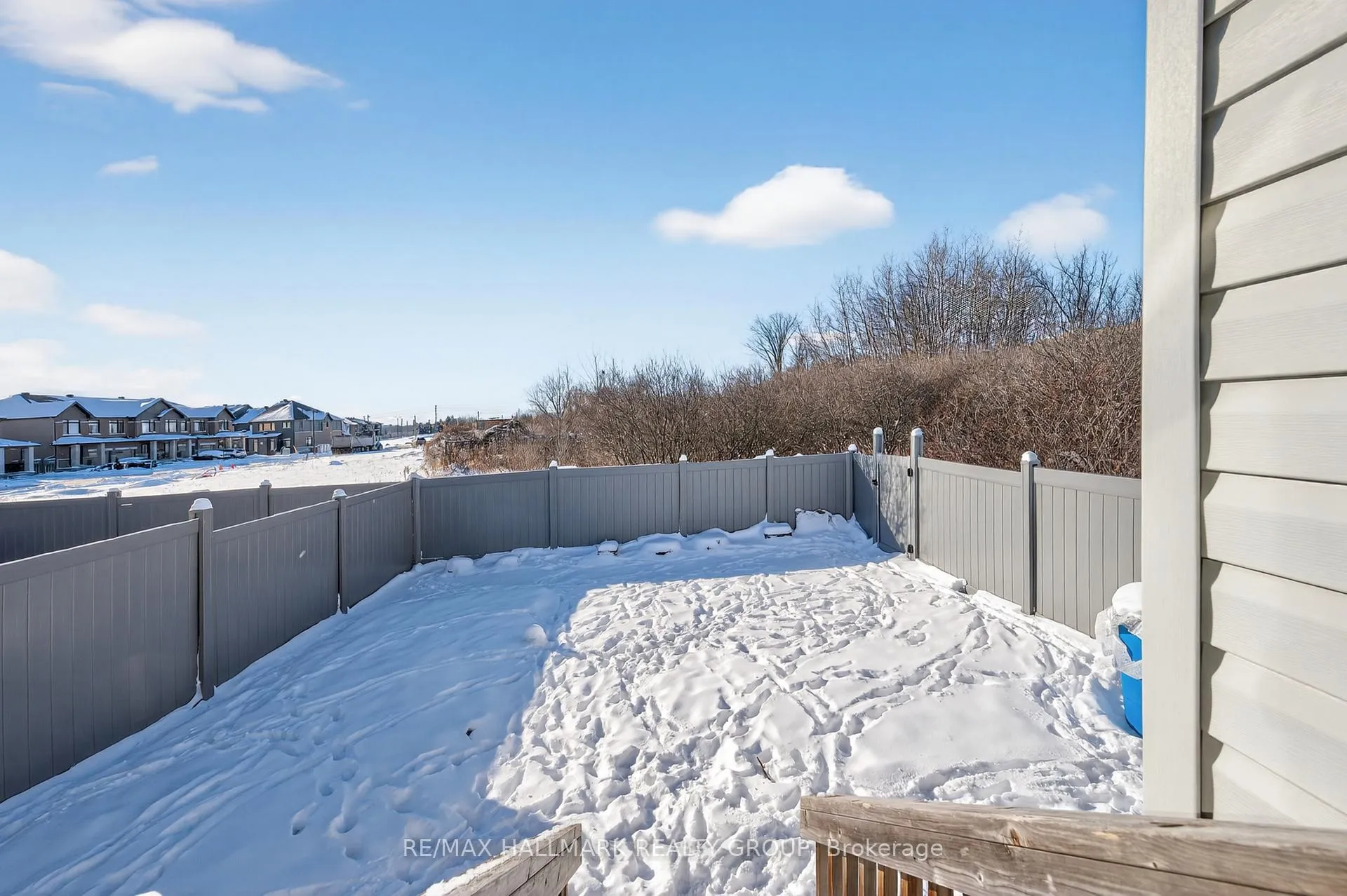 Photo 32 of 307 Ibanez Walk, Ottawa, Leitrim — HOMEH