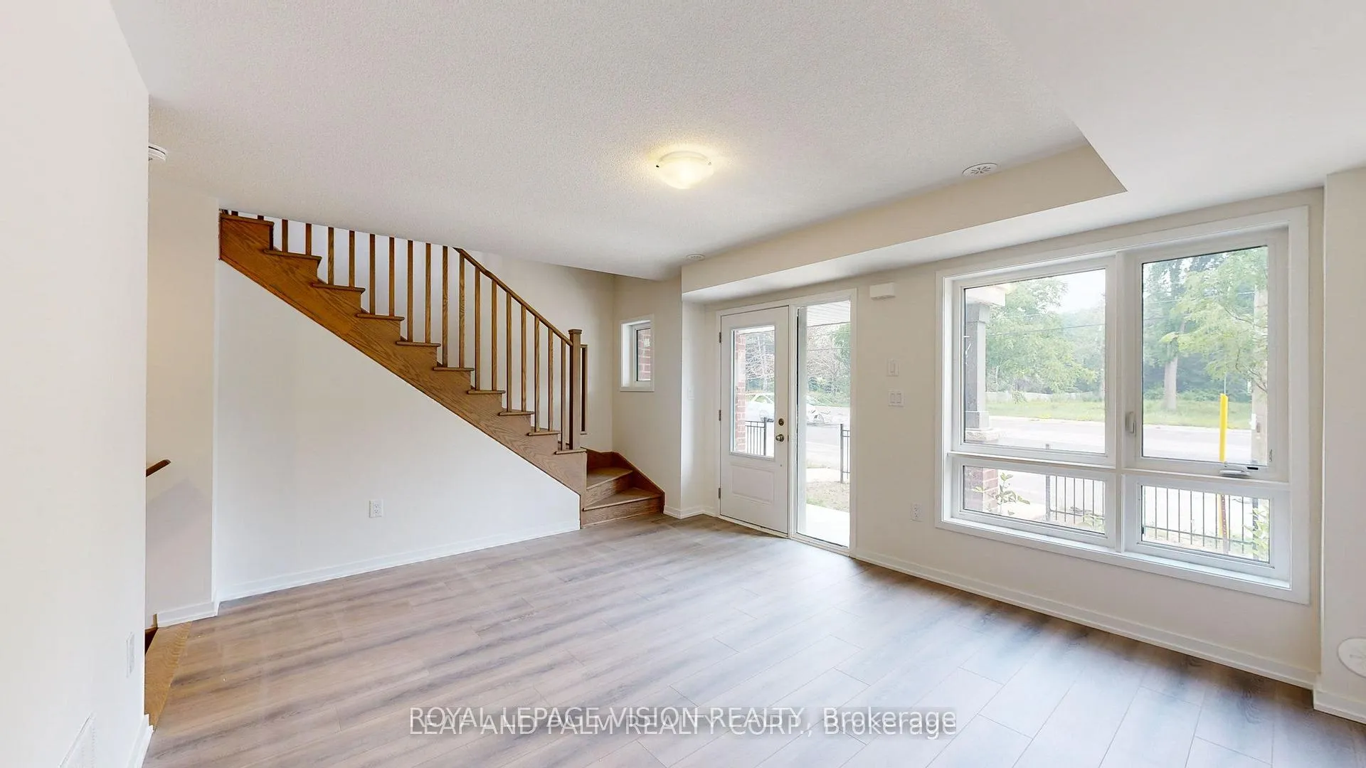 Photo 6 of Unit 256, 256 Townline Road N, Oshawa, Eastdale — HOMEH