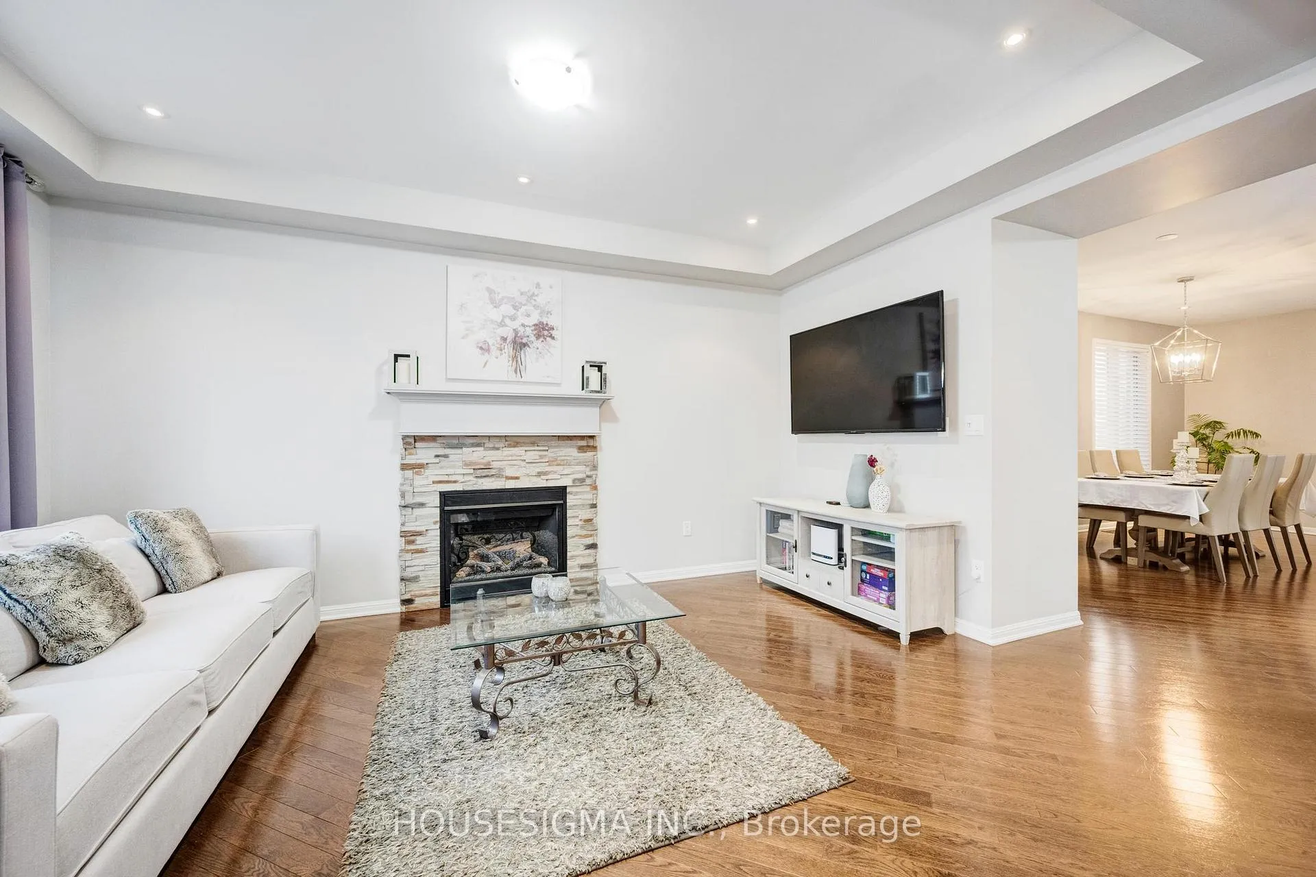 Photo 8 of 19 Seafair Crescent, Brampton, Fletcher's West — HOMEH