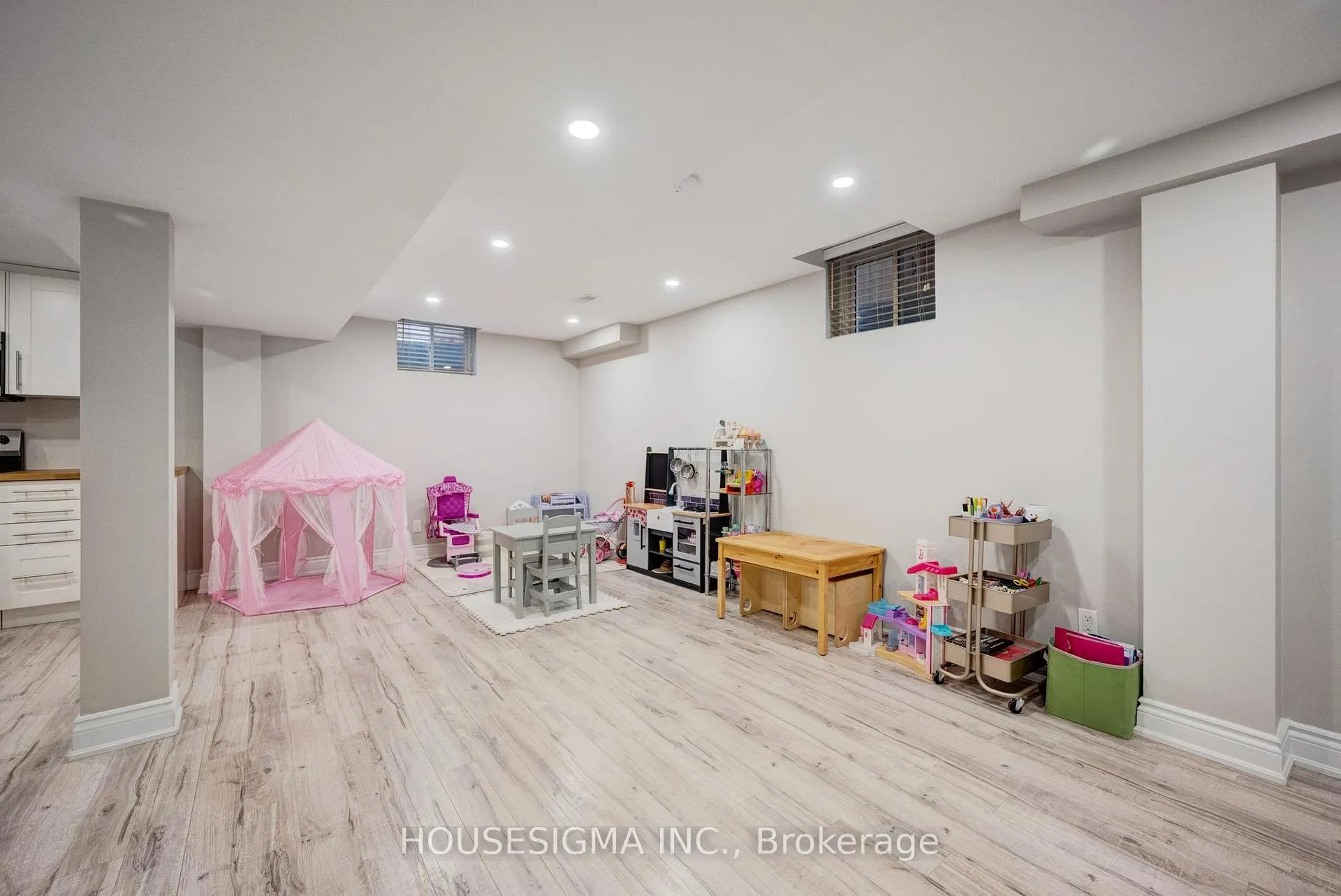 Photo 38 of 19 Seafair Crescent, Brampton, Fletcher's West — HOMEH