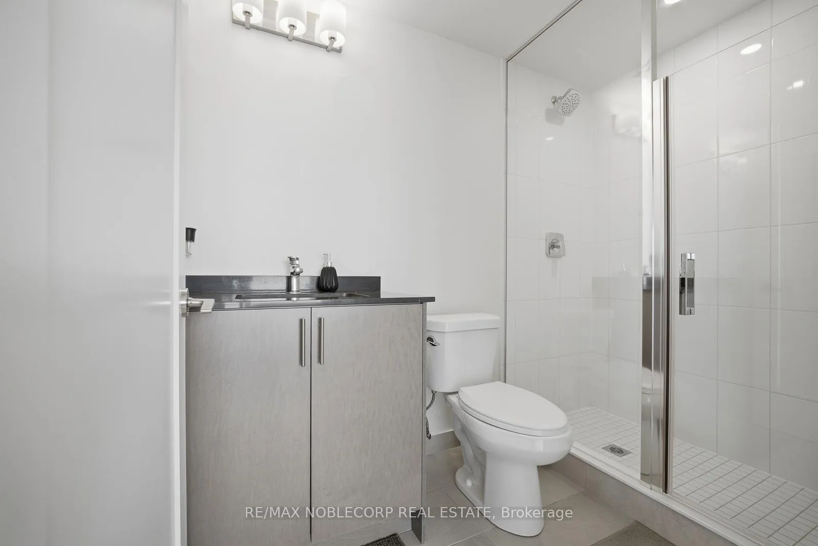 Photo 10 of Unit 1414, 8960 Jane Street, Vaughan, Vellore Village — HOMEH