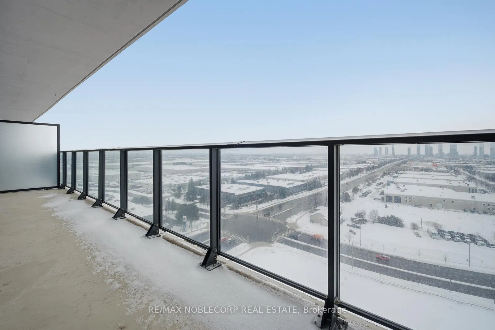 Photo 15 of Unit 1414, 8960 Jane Street, Vaughan, Vellore Village — HOMEH