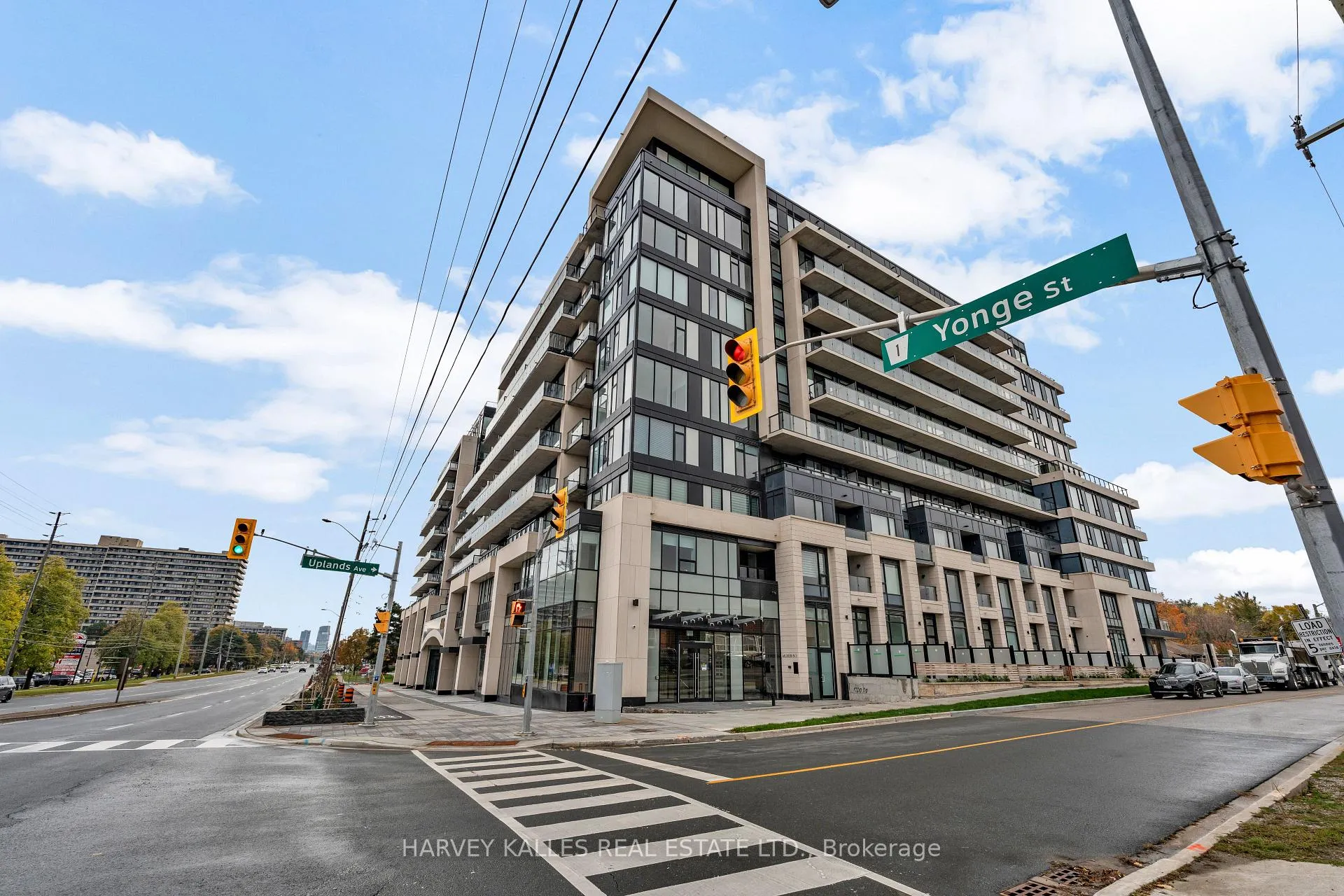 Photo 2 of Unit 911, 8188 Yonge Street, Vaughan, Uplands — HOMEH
