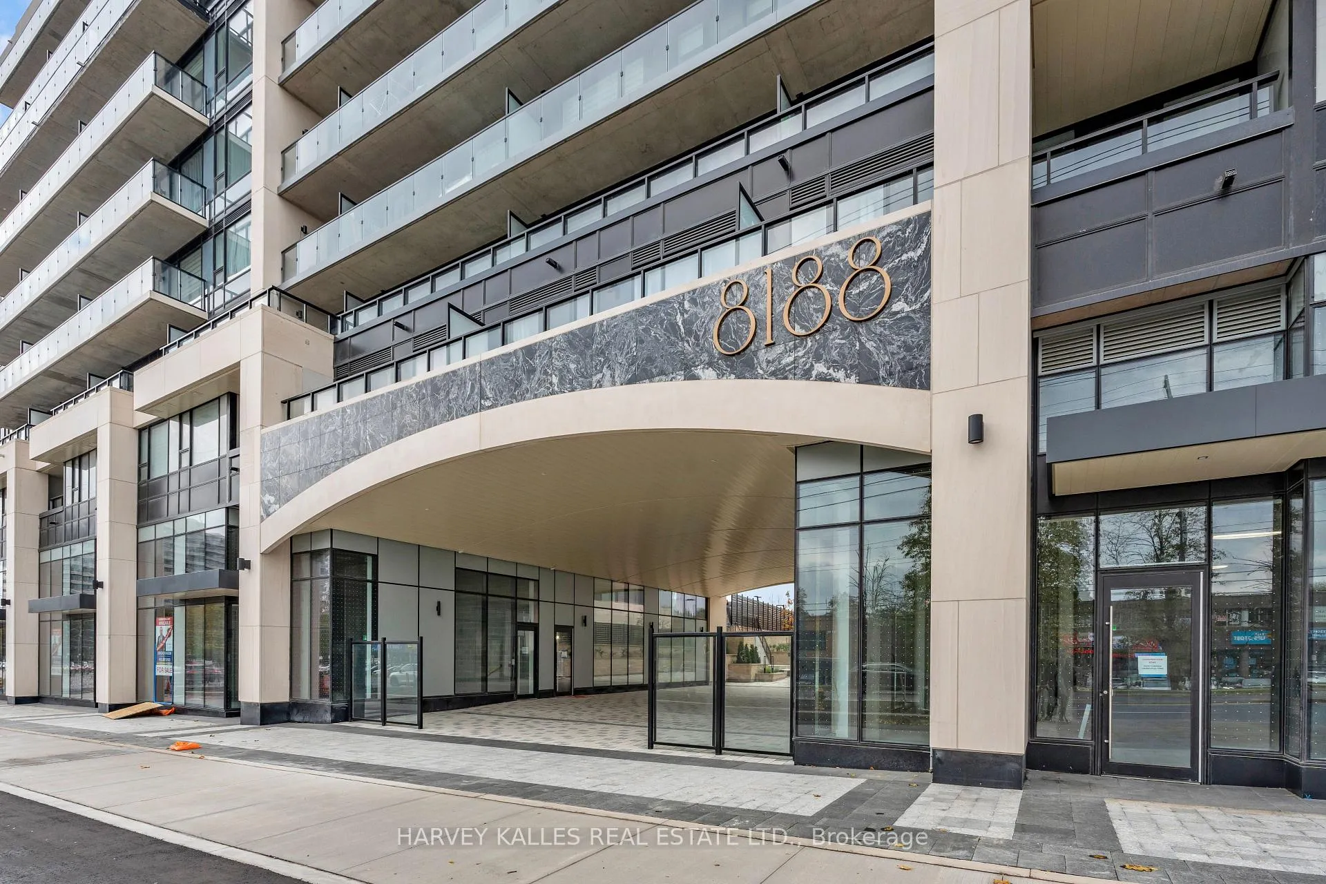 Photo 3 of Unit 911, 8188 Yonge Street, Vaughan, Uplands — HOMEH
