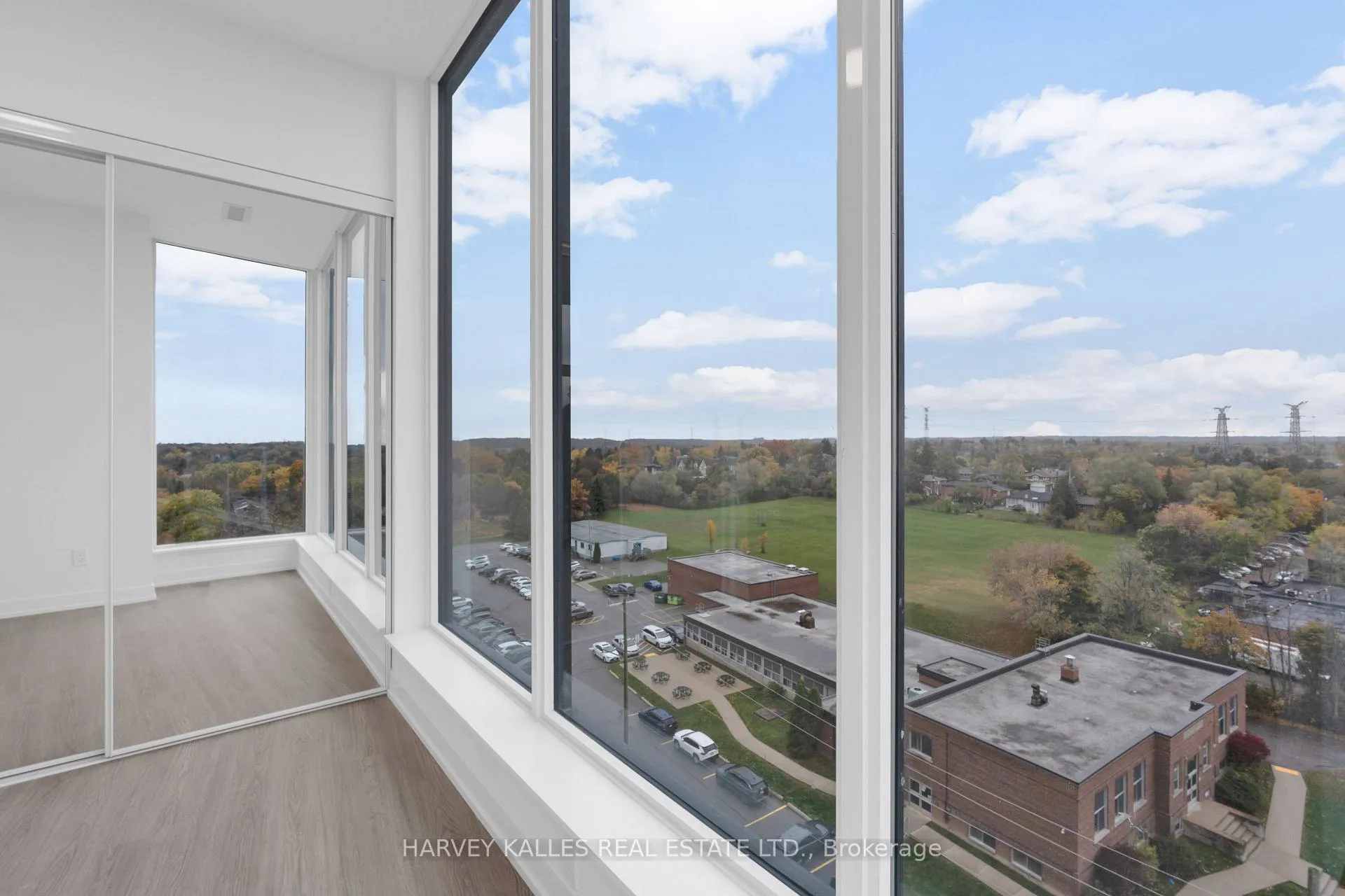 Photo 17 of Unit 911, 8188 Yonge Street, Vaughan, Uplands — HOMEH