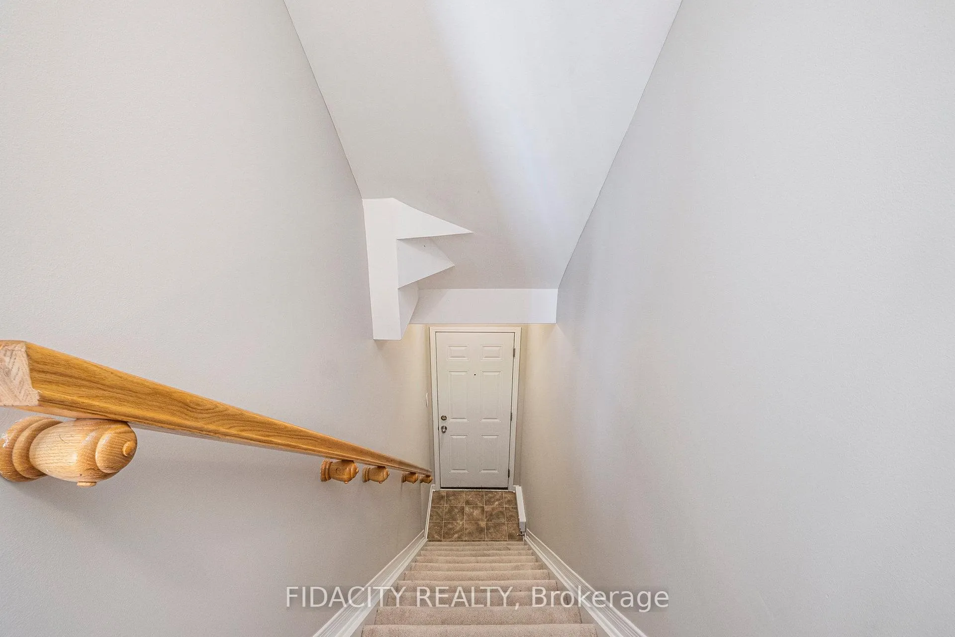 Photo 3 of 3391 Cambrian Road, Ottawa, Barrhaven - Stonebridge — HOMEH
