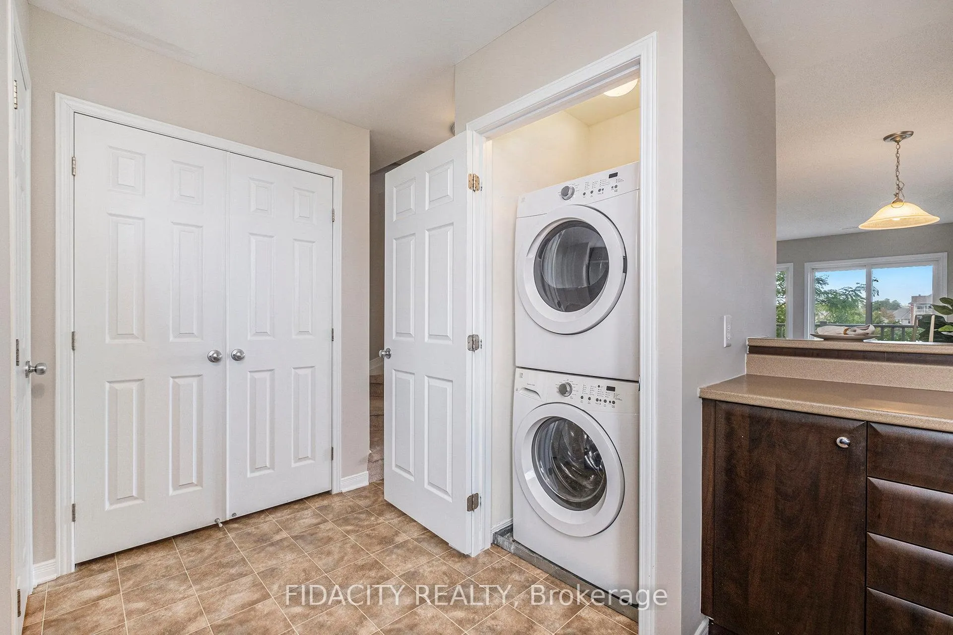 Photo 12 of 3391 Cambrian Road, Ottawa, Barrhaven - Stonebridge — HOMEH