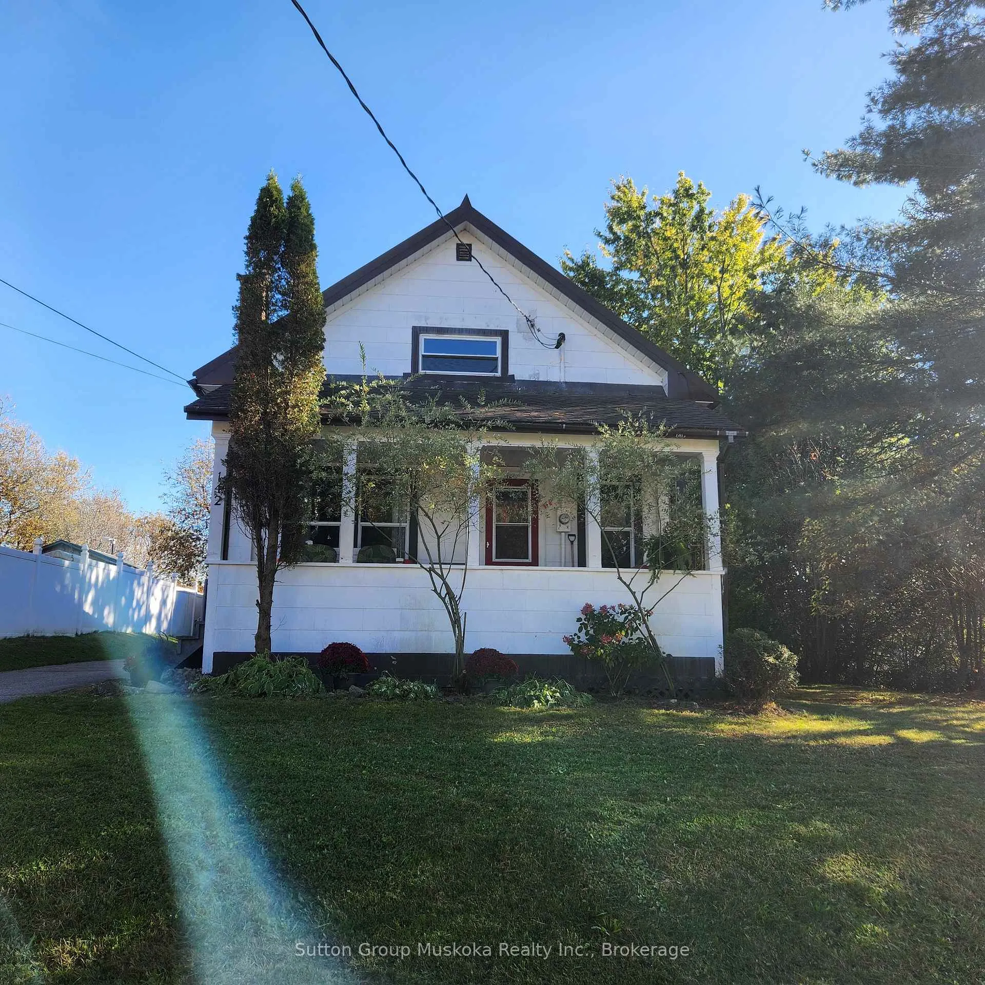 Photo 1 of 142 Queen Street, Burk's Falls — HOMEH