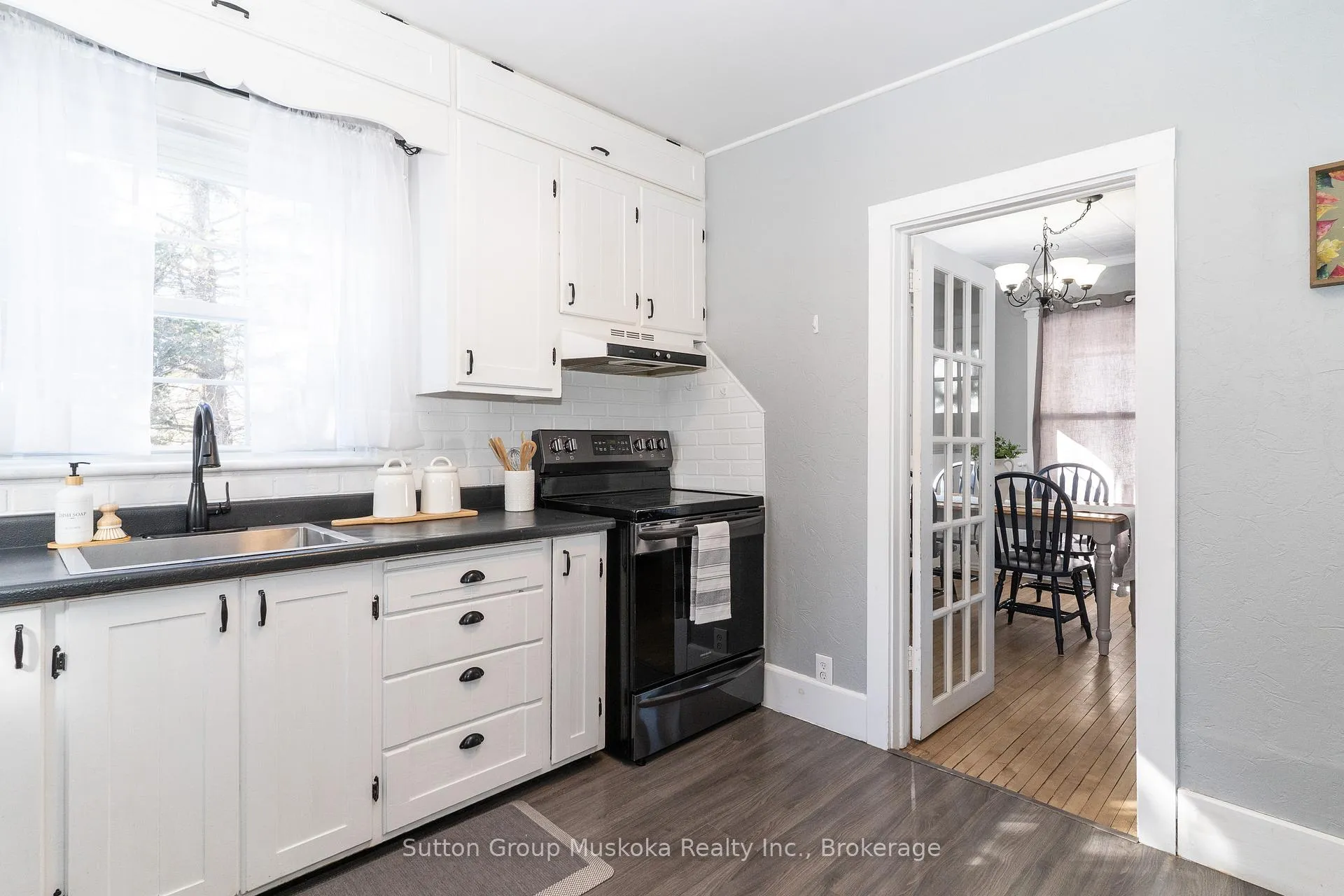 Photo 16 of 142 Queen Street, Burk's Falls — HOMEH