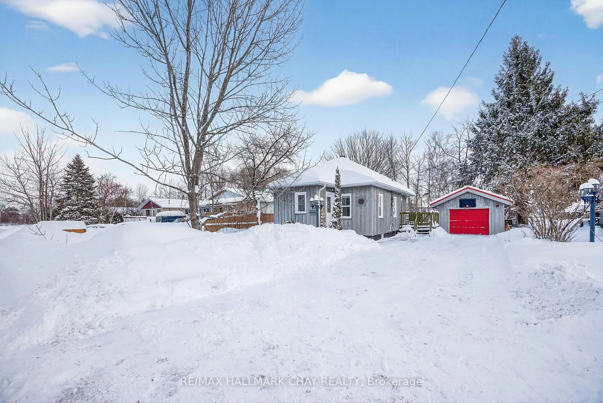 Photo 2 of 323 Bell Street, Tay, Port McNicoll — HOMEH