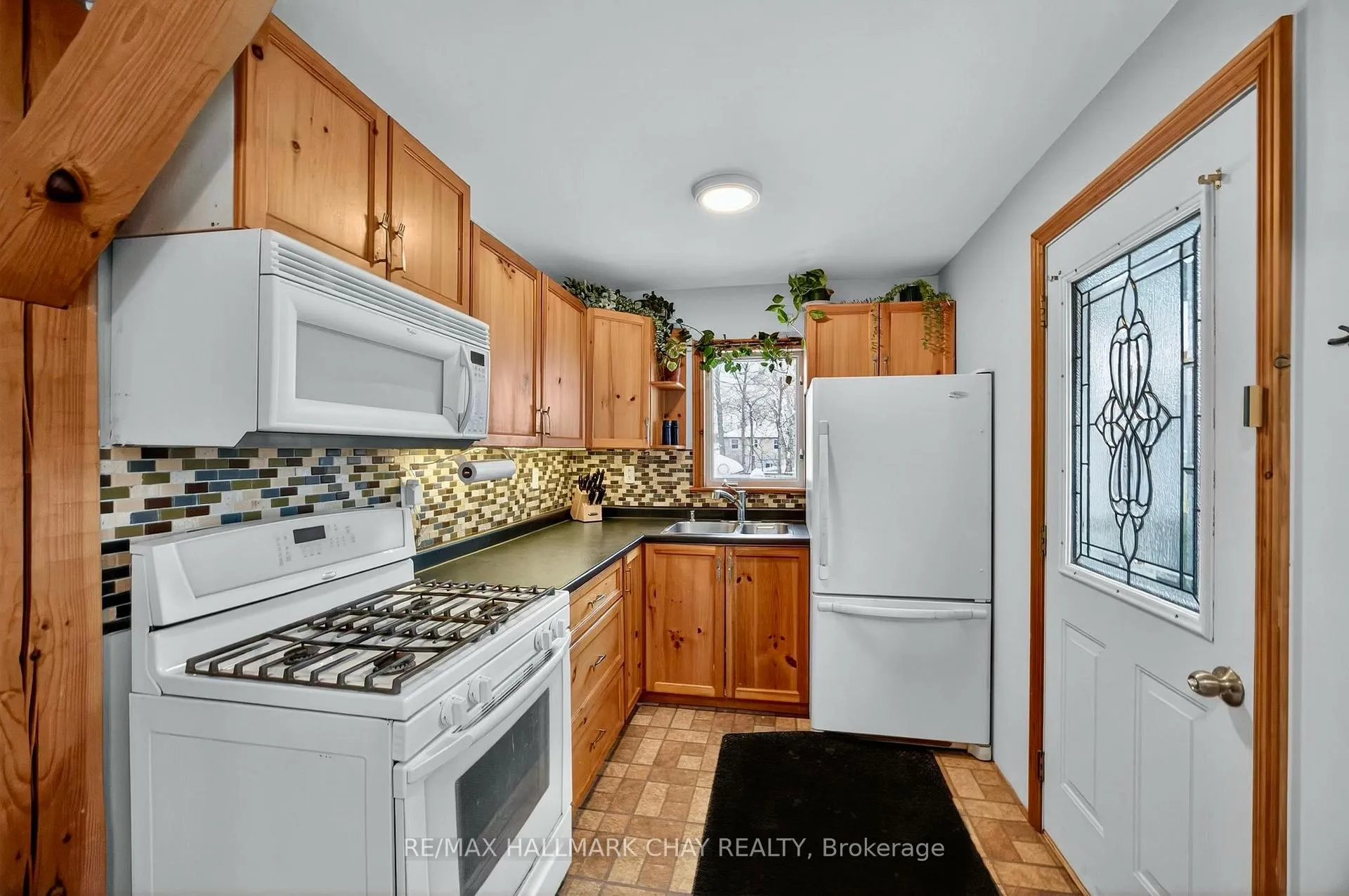 Photo 5 of 323 Bell Street, Tay, Port McNicoll — HOMEH
