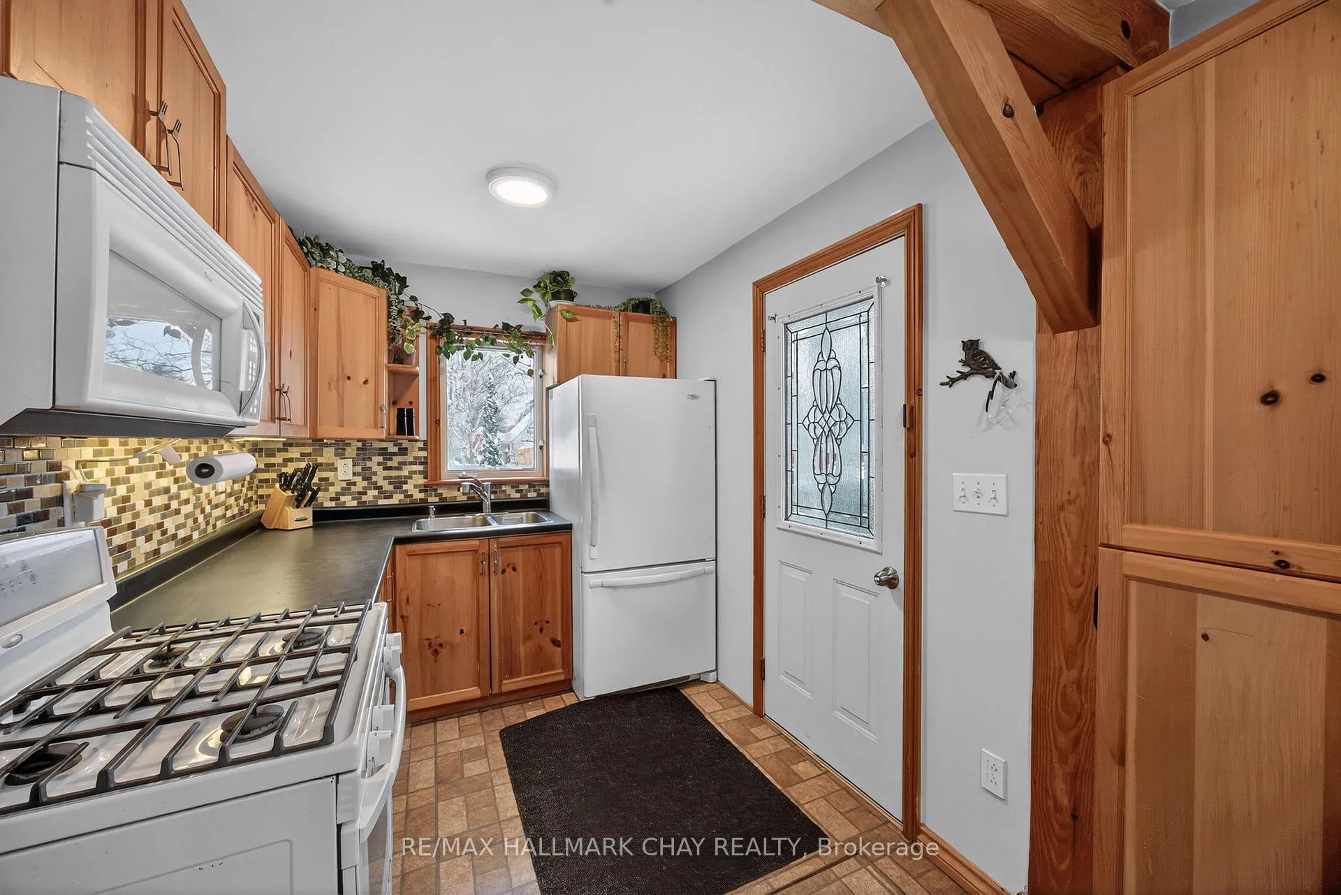 Photo 6 of 323 Bell Street, Tay, Port McNicoll — HOMEH